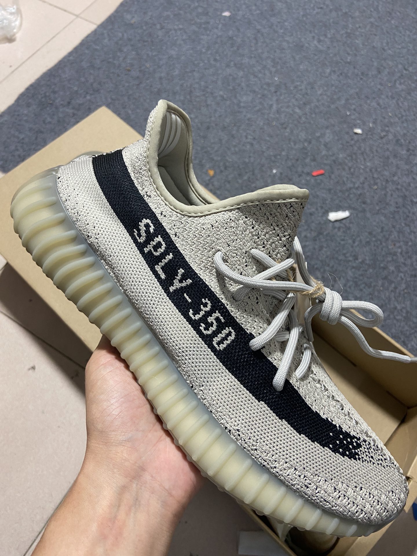 Yeezy火山灰岩尺码:36-46L版出品-YeezyBoost350V2Slate火山灰岩深米色油漆条