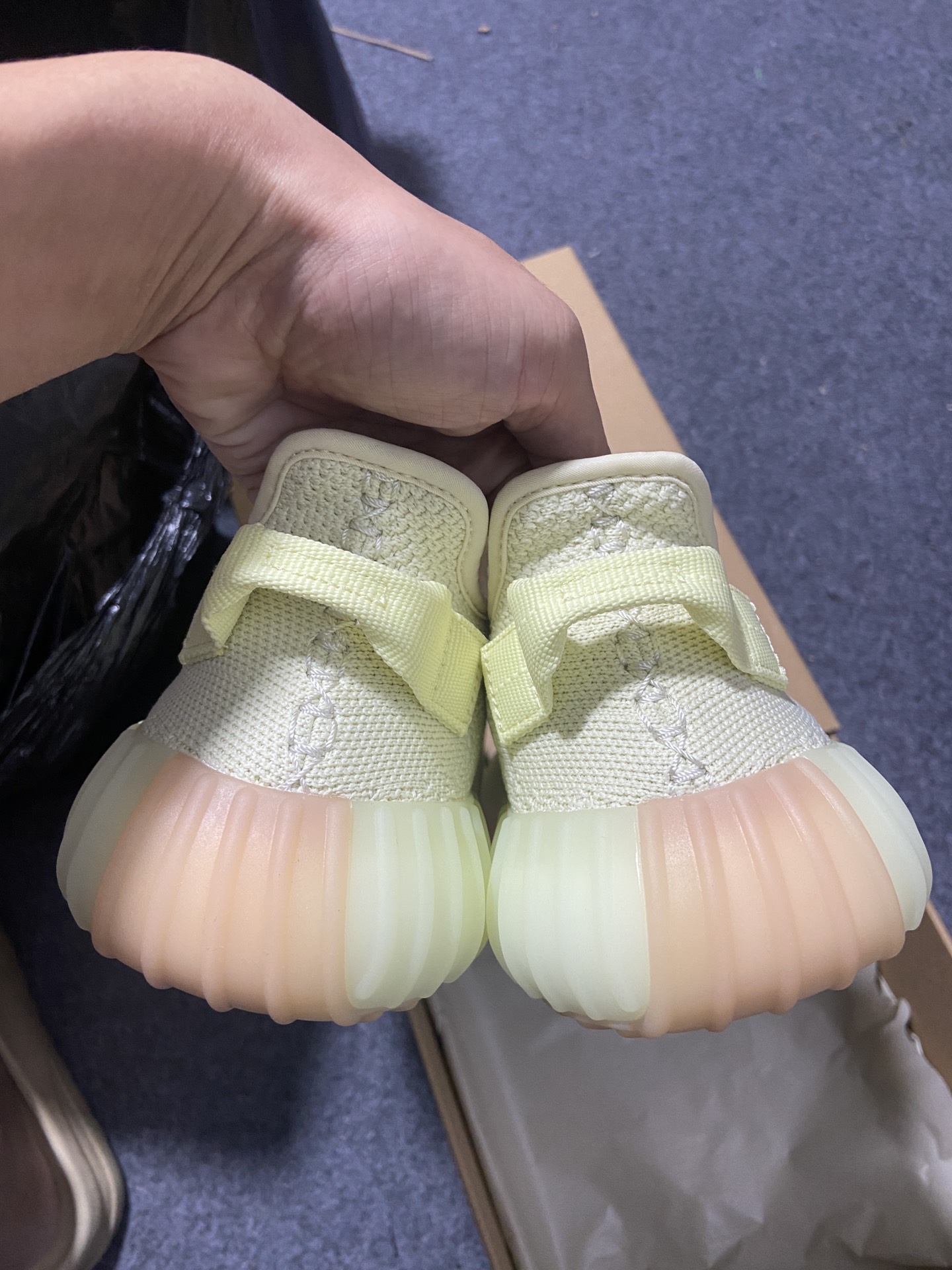 Yeezy黄油尺码:36-48纯原版出品-YeezyBoost350V2Butter黄油花生酱椰子F36