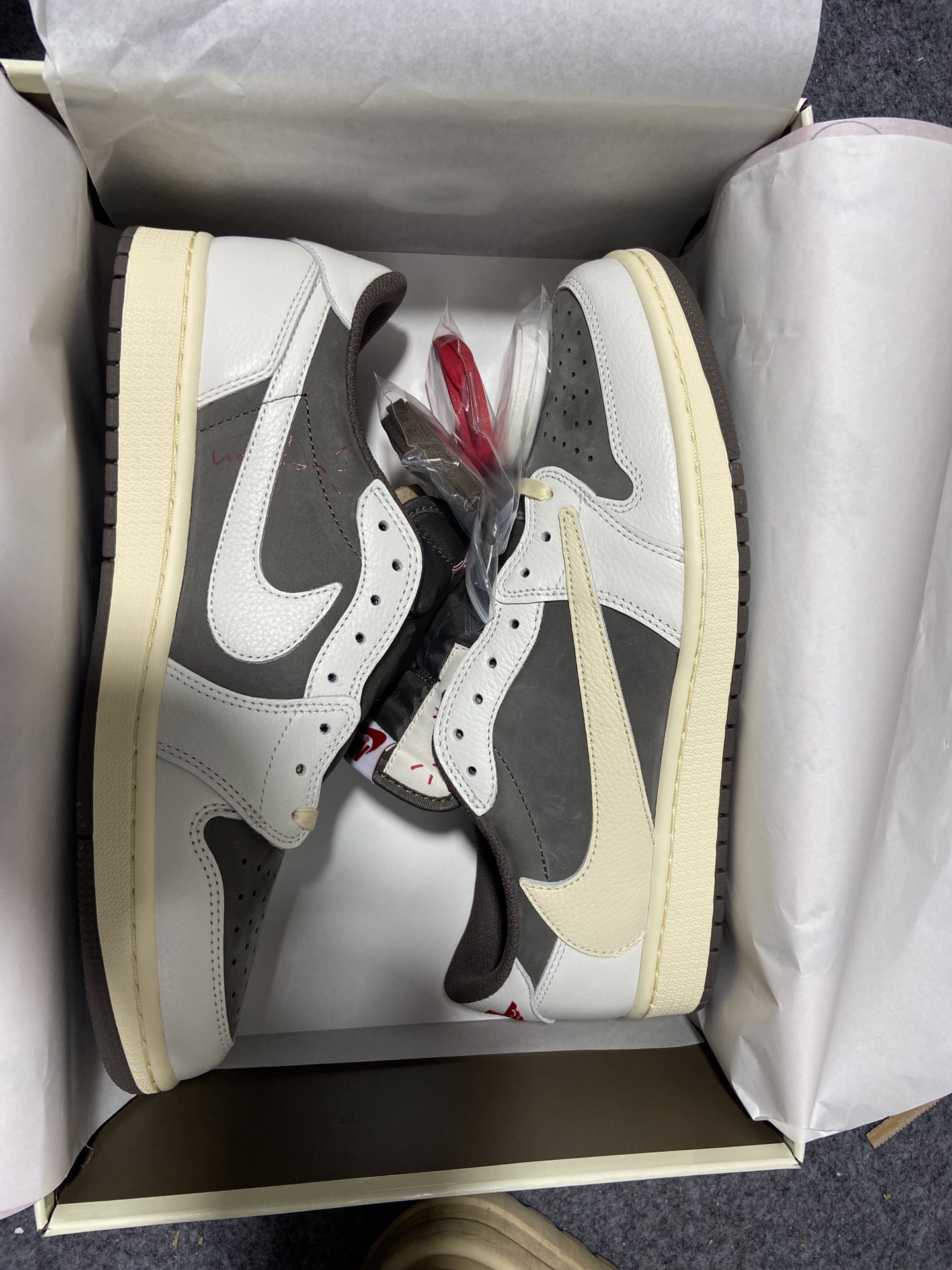 Low倒钩尺码:36-48.5纯原版出品-TravisScottxAirJordan1ReverseMo