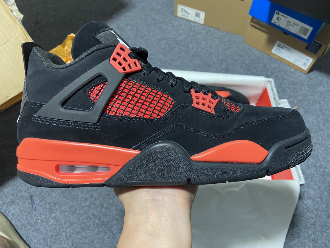 AJ4黑红尺码:40.5-48.5有45.5福利特价出品-AirJordan4AJ4黑红雷电休闲篮球鞋C