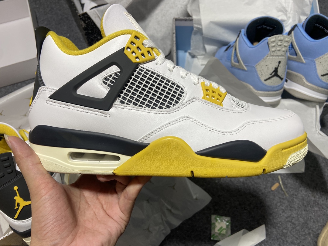 福利特价AJ4白黄尺码:36-48.5有45.5纯原-AirJordan4Retro白雷公白黄AQ912