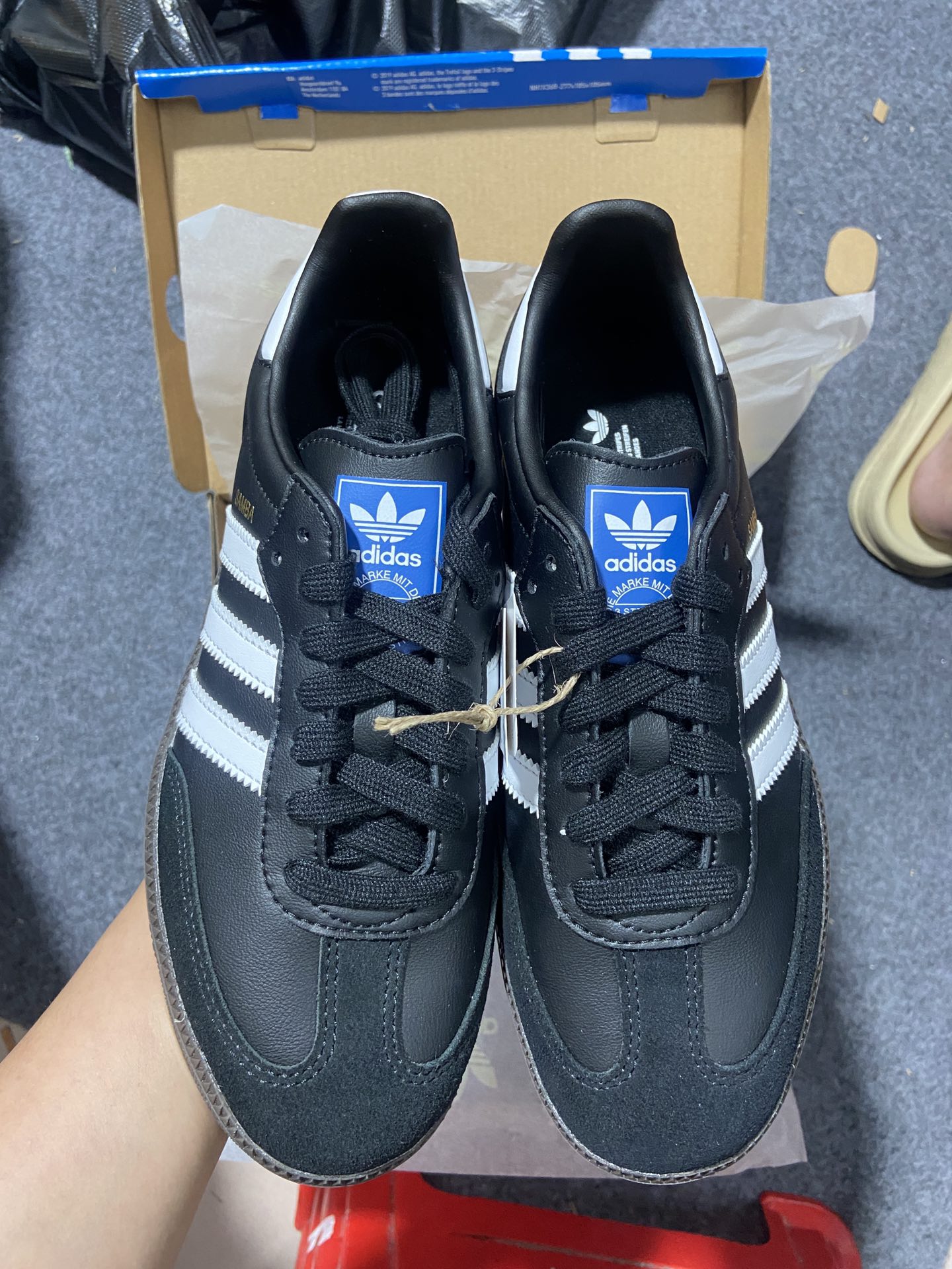 伪头层仿头层私人订单adidasoriginalsSambaSambaOG黑白全码现货入库补齐！原厂可对