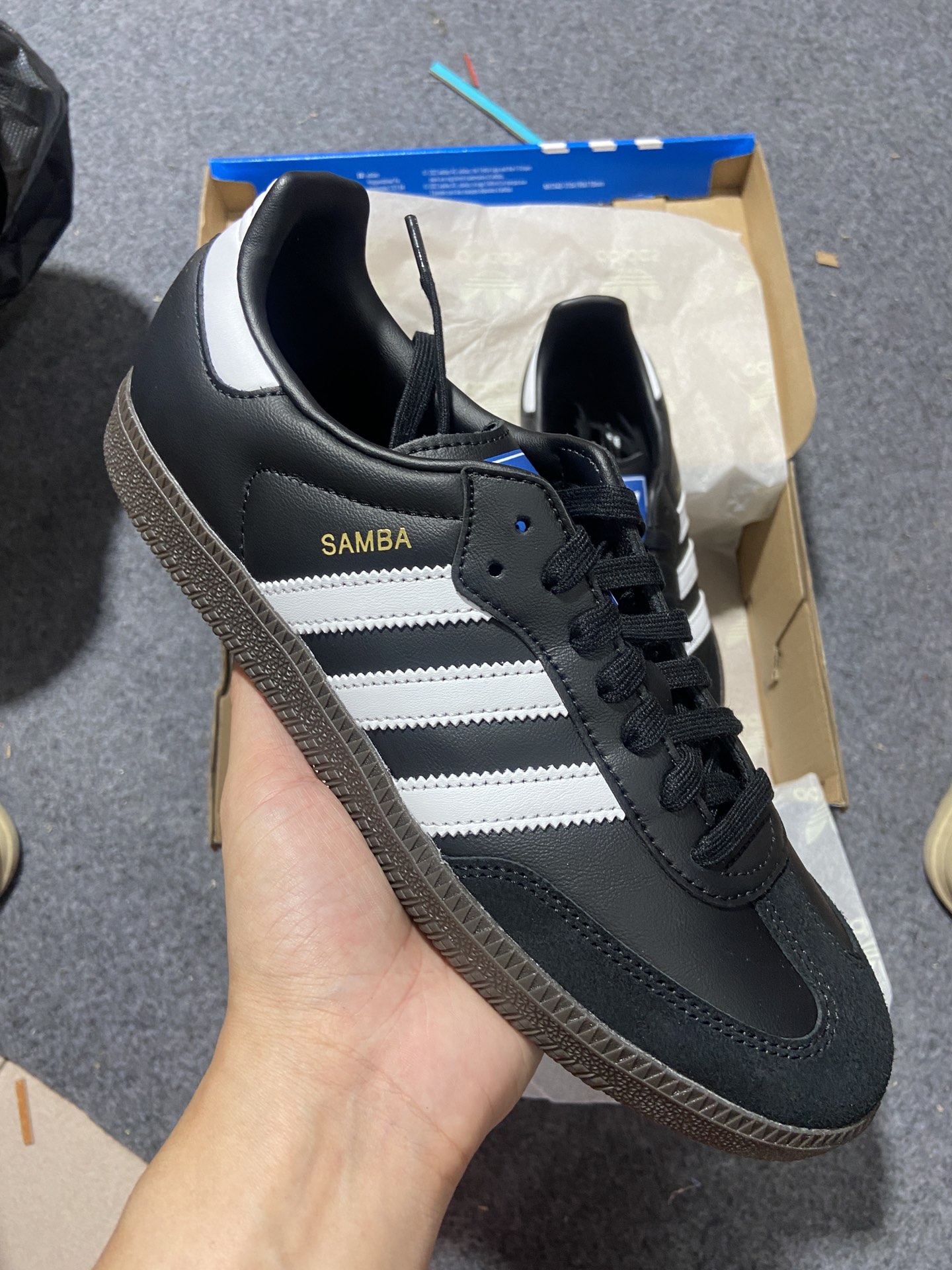 伪头层仿头层私人订单adidasoriginalsSambaSambaOG黑白全码现货入库补齐！原厂可对