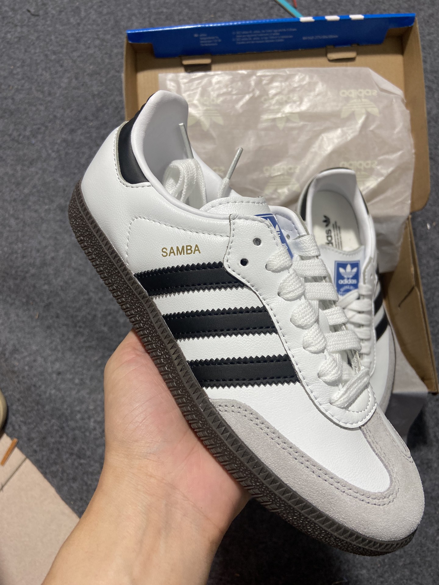 伪头层仿头层补单adidasoriginalsSAMBAOG黑白灰全码补齐入库！可对比正品参考！原厂工艺