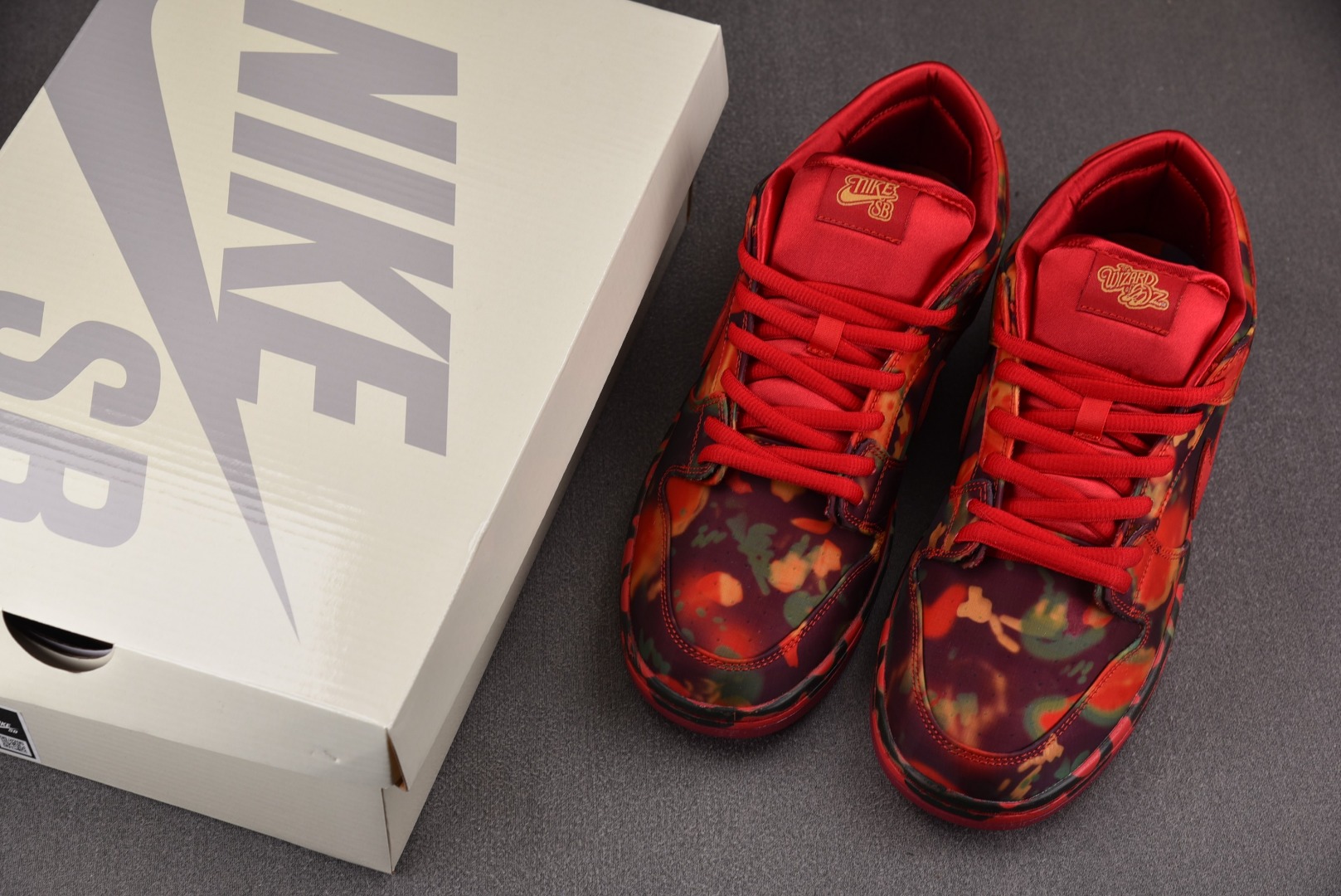 Dunk尺码:40-47.5纯原版出品-TheWizardofxNKSBDunkLowRubySlipp