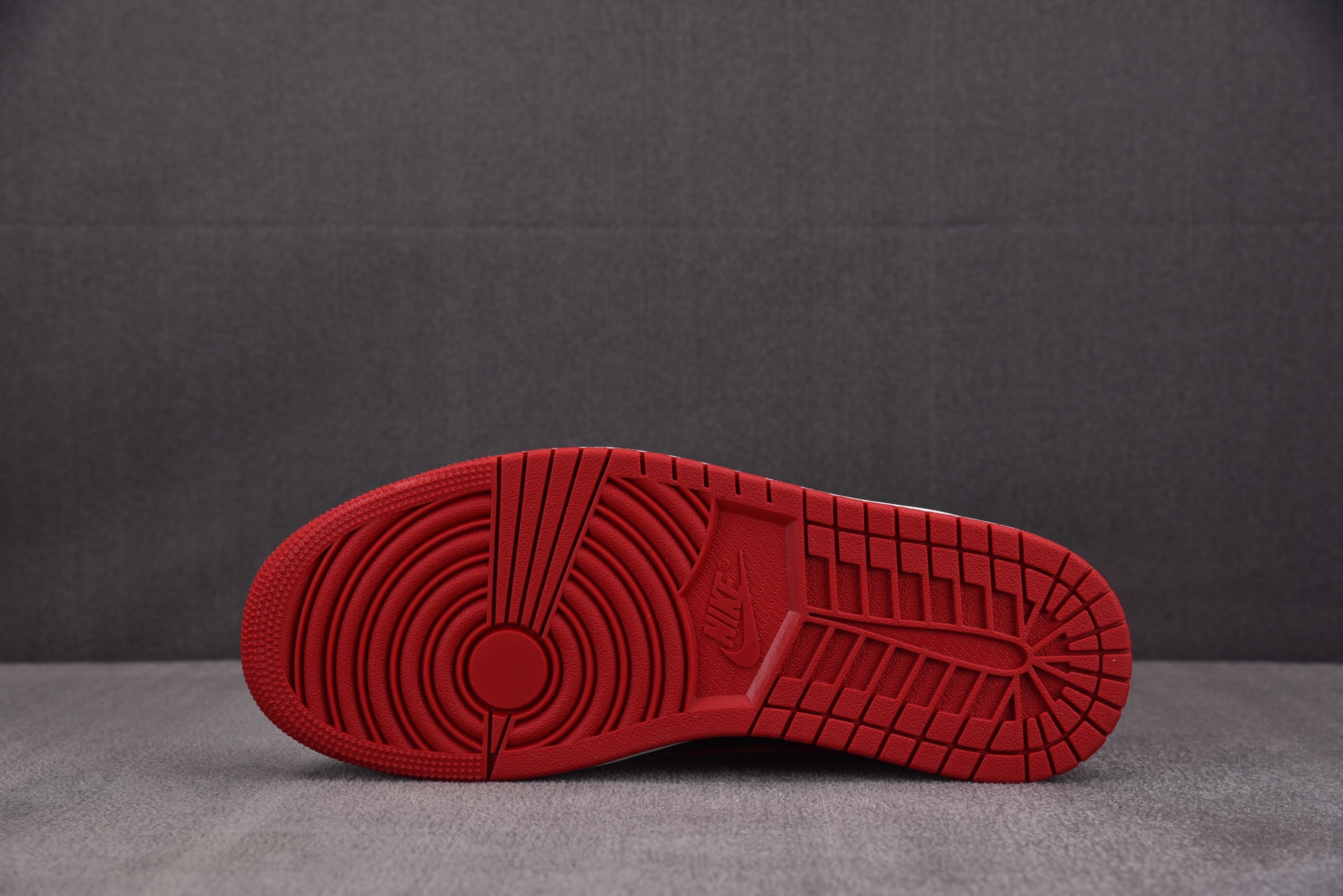 【纯原】Air Jordan 1 Retro Low OG Banned 黑红 IW6276-00140