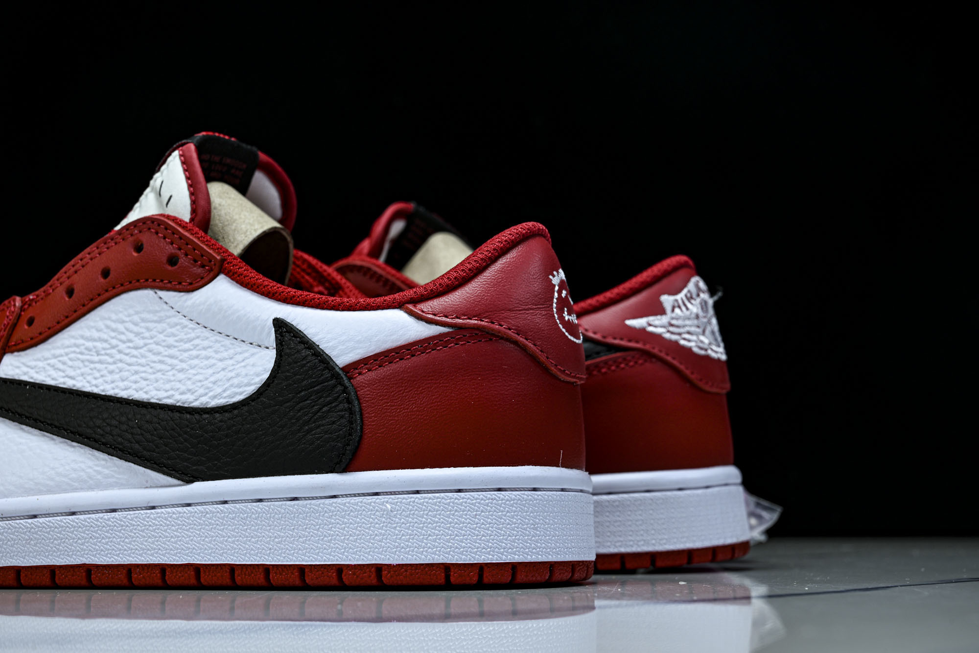 Travis Scott x Air Jordan 1 Low OG AJ1 乔1倒勾低帮 全头层 DM