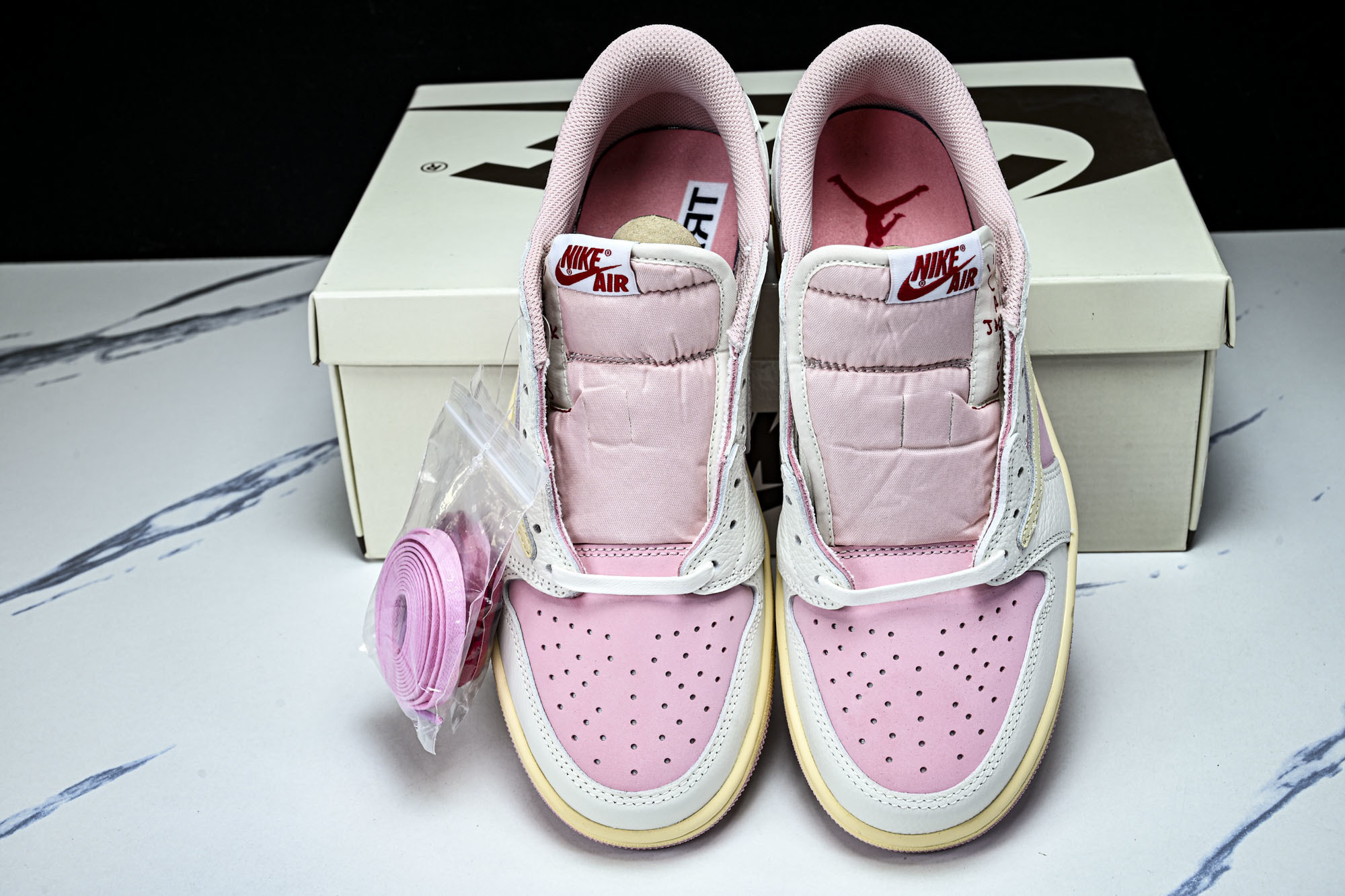 Travis Scott x Air Jordan 1 Low OG AJ1 乔1倒勾低帮 全头层 DM