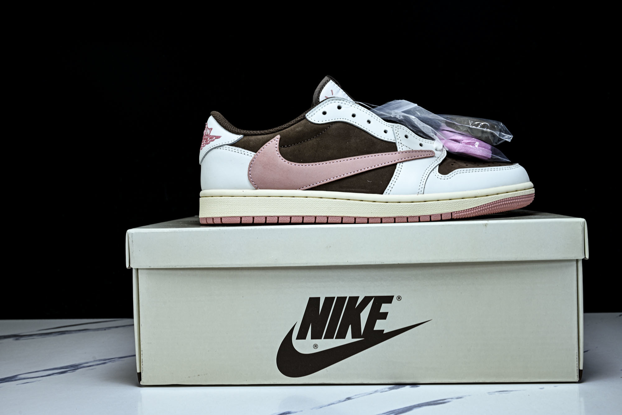 Travis Scott x Air Jordan 1 Low OG AJ1 乔1倒勾低帮 全头层 DZ