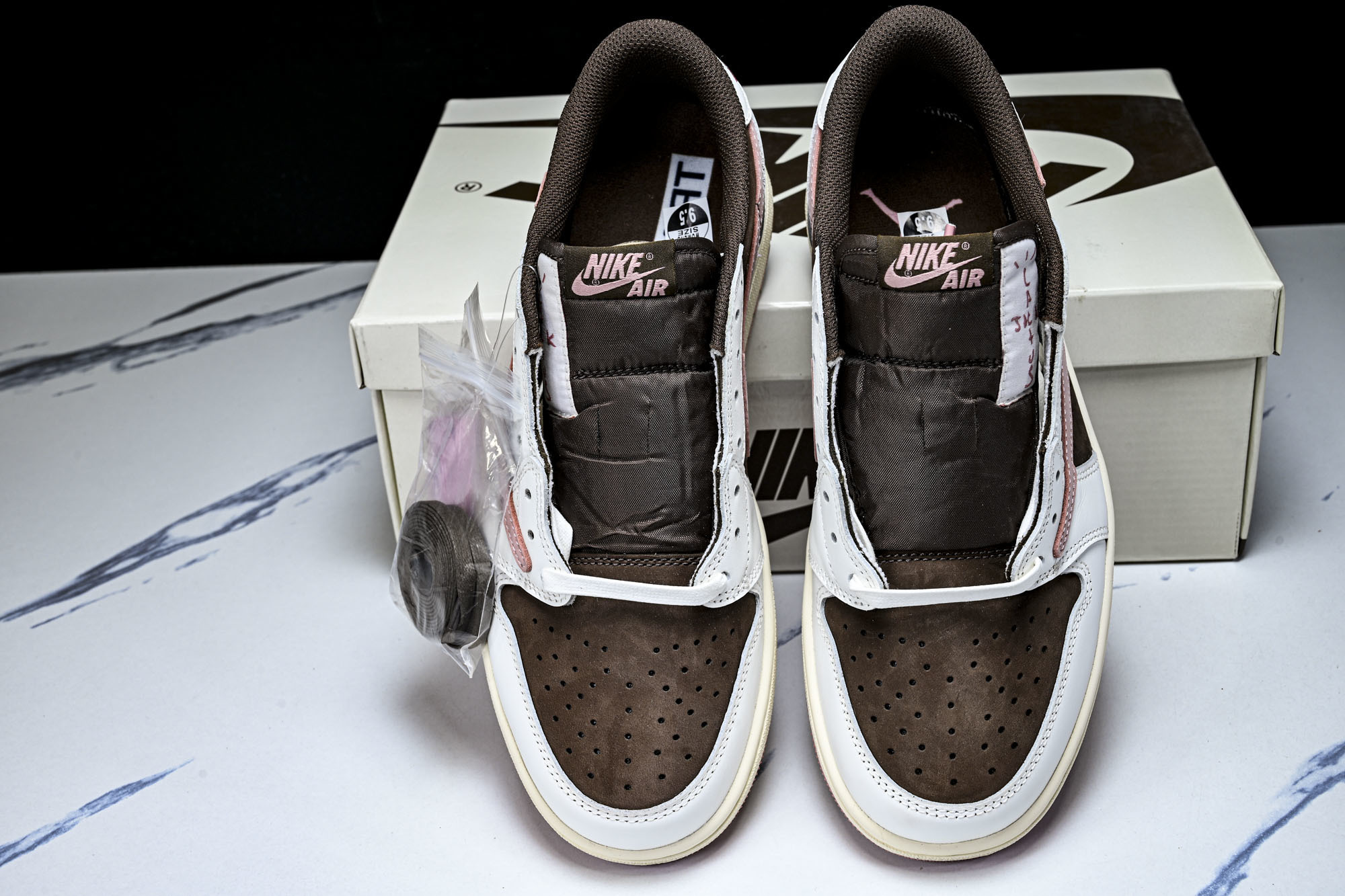 Travis Scott x Air Jordan 1 Low OG AJ1 乔1倒勾低帮 全头层 DZ