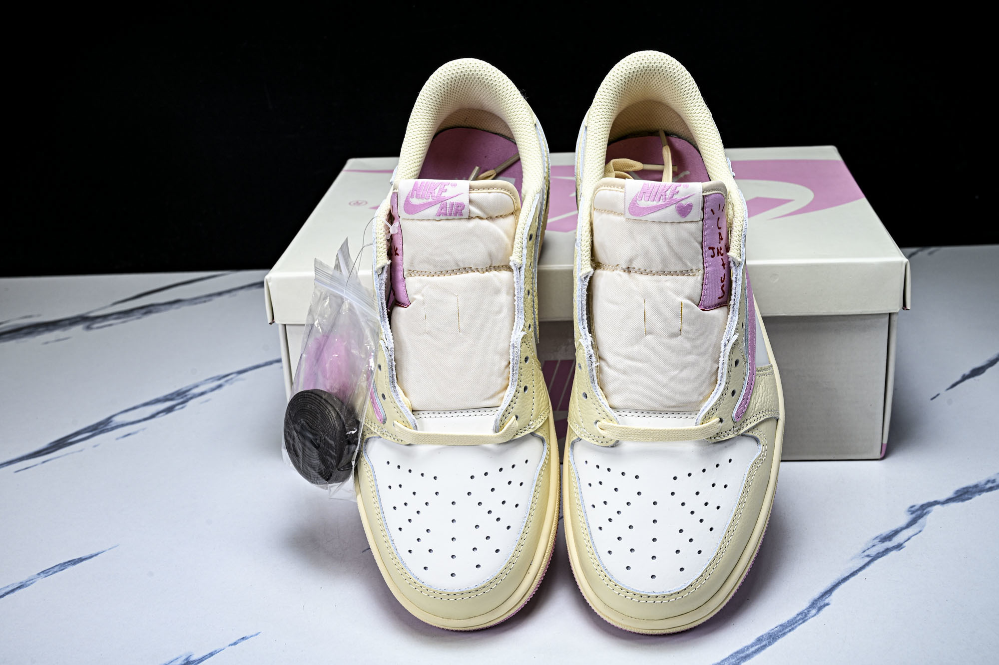 Travis Scott x Air Jordan 1 Low OG AJ1 乔1倒勾低帮 全头层 IQ