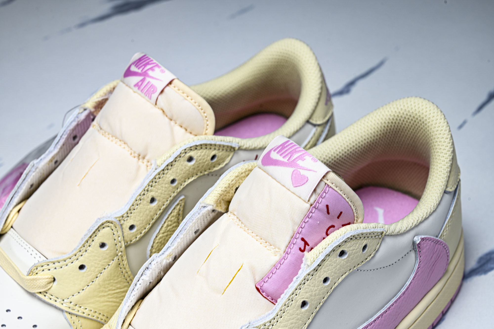 Travis Scott x Air Jordan 1 Low OG AJ1 乔1倒勾低帮 全头层 IQ