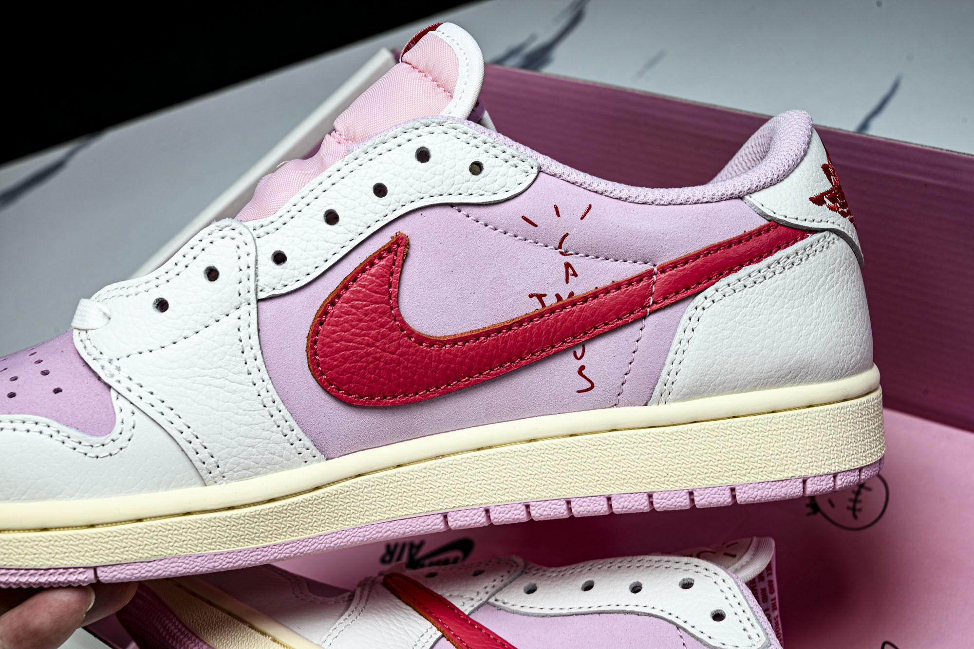 Travis Scott x Air Jordan 1 Low OG AJ1 乔1倒勾低帮 全头层 IQ