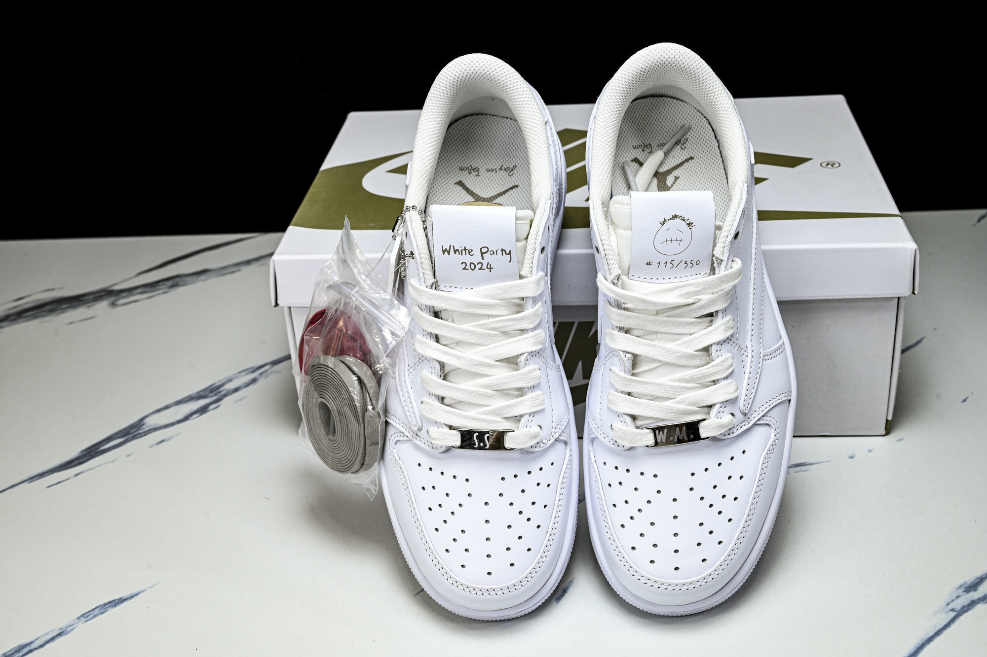 Travis Scott x Air Jordan 1 Low OG AJ1 乔1倒勾低帮 全头层 TD