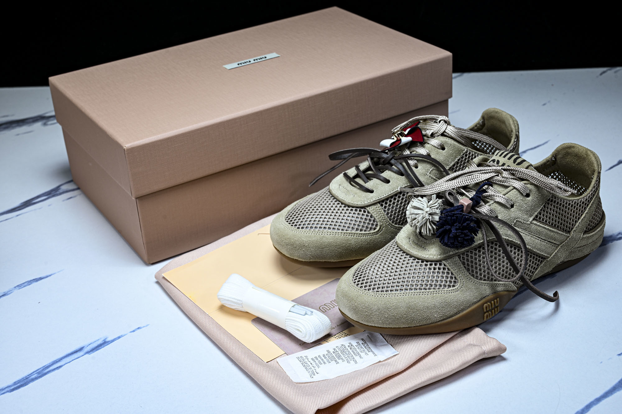 偏大1码Miumiu x New Balance NB530 新百伦缪缪联名款复古运动鞋 全套原楦原纸板