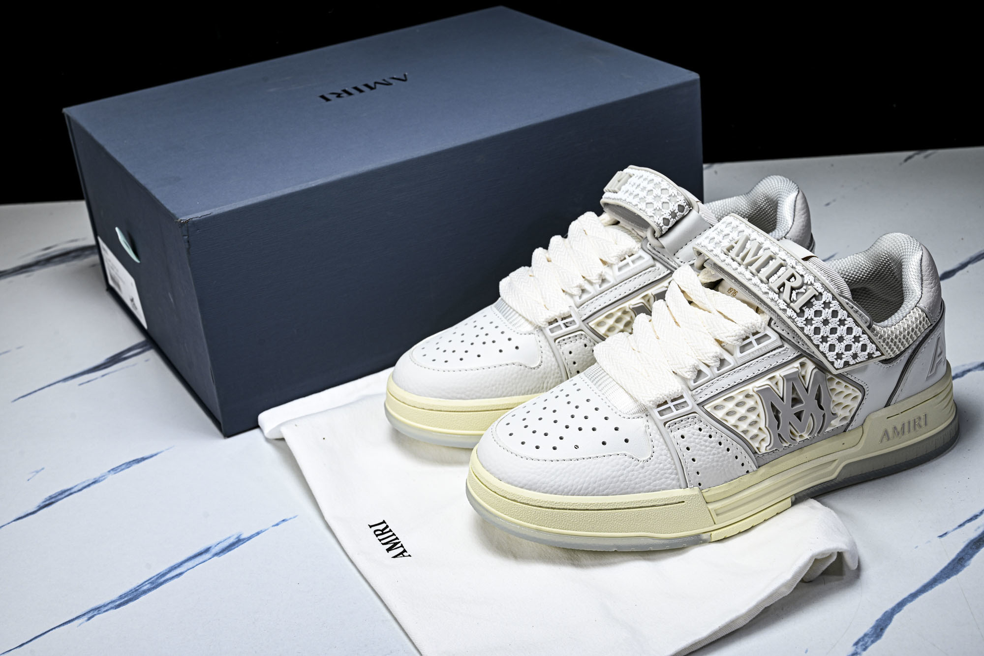 (GOD)AMIRI 新品 2026早春新品男士皮革黑色白色 MA SKYLINE运动鞋#釆用100%高