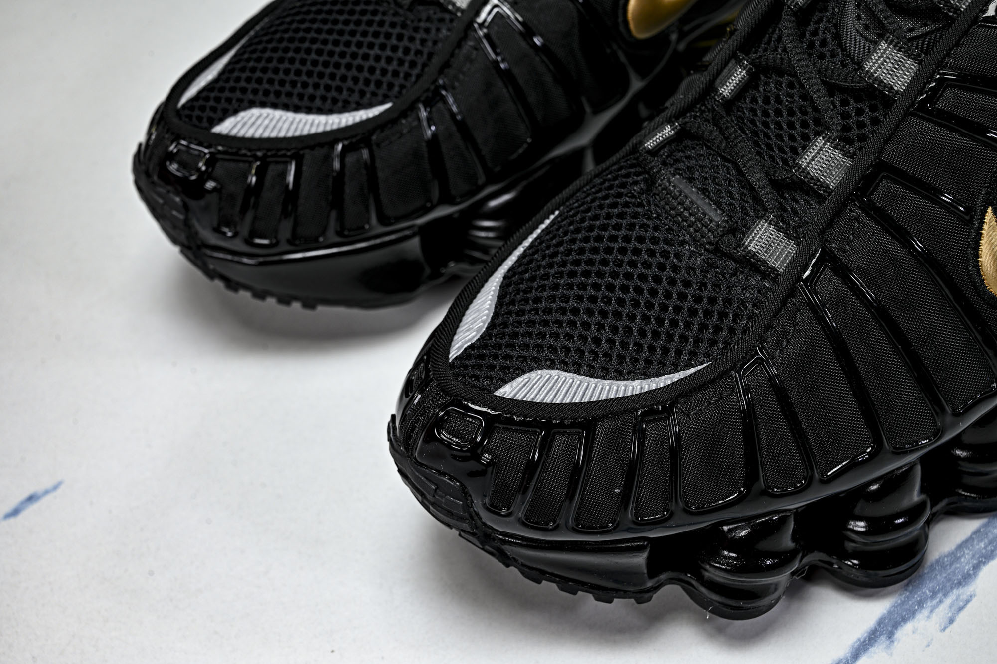 (T2.原厂)Nike SHOX TL耐克男子增高时尚款 缓震轻便透气跑步休闲鞋BV1388 001原版