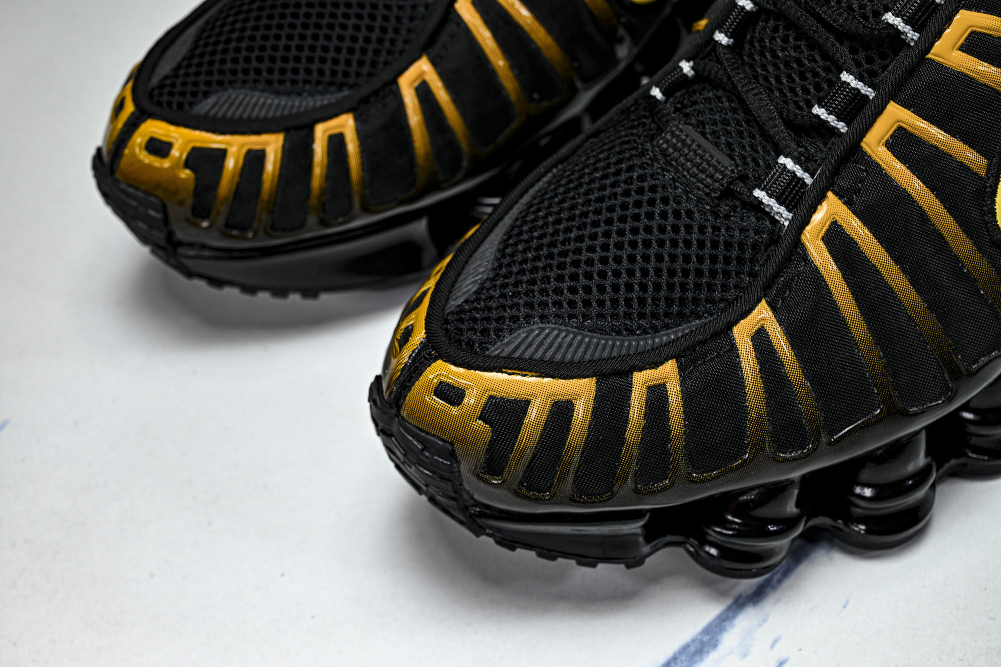 (T2.原厂)Nike SHOX TL耐克男子增高时尚款 缓震轻便透气跑步休闲鞋 AV3595 013原