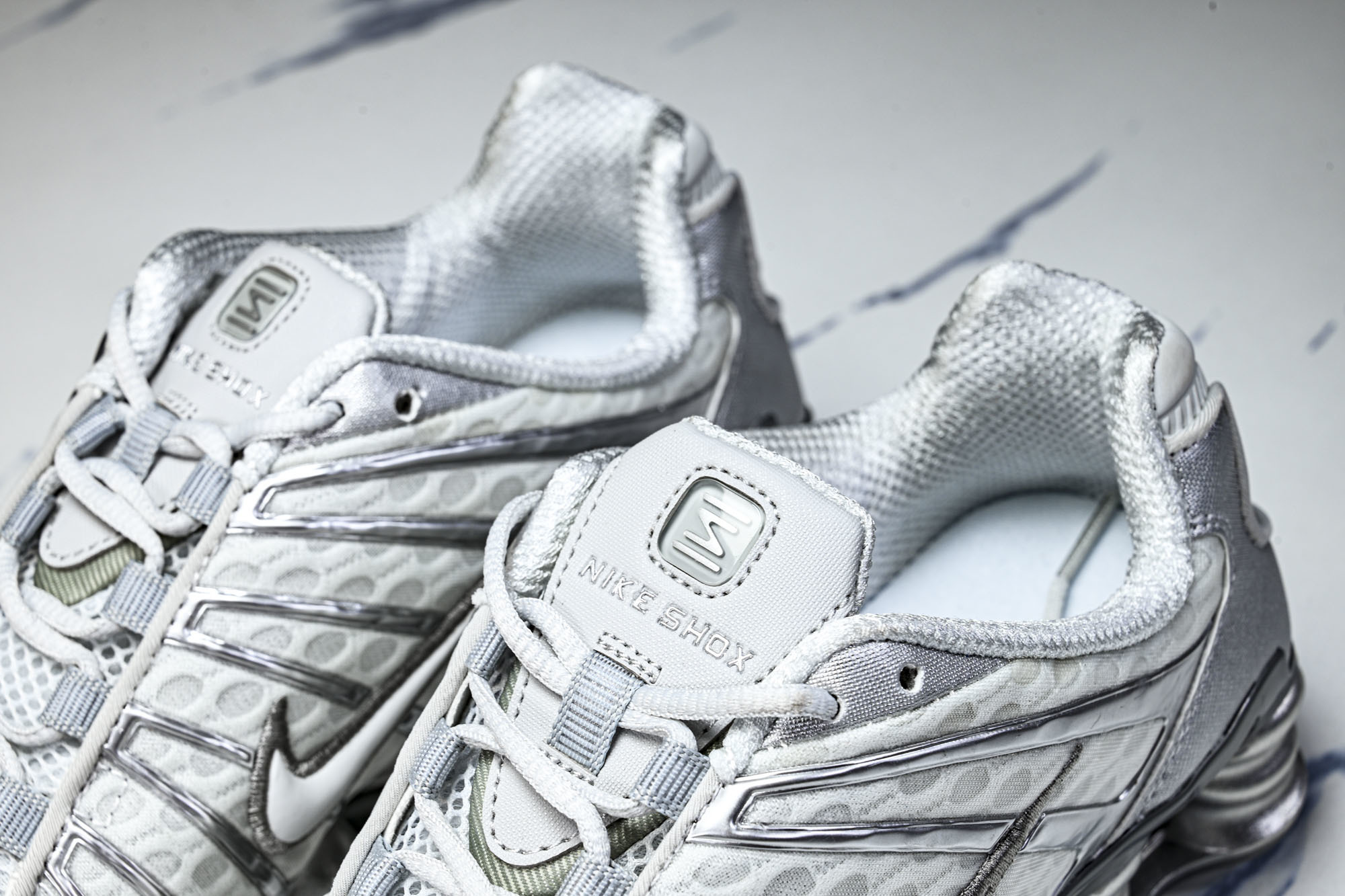 (T2.原厂)Nike SHOX TL耐克男子增高时尚款 缓震轻便透气跑步休闲鞋 AR3566 003Q