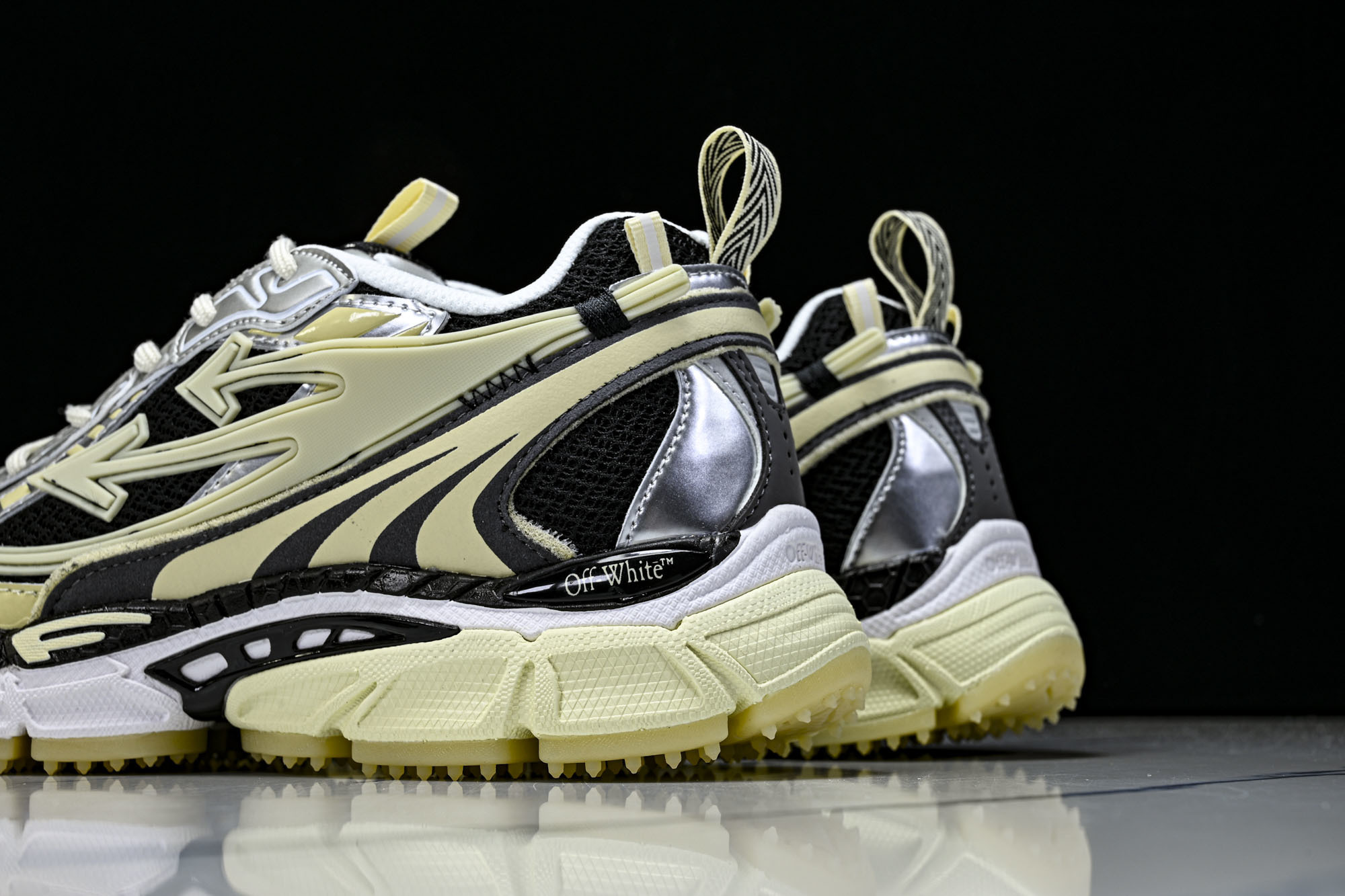 (PT.纯原)OFF WHITE 黑白三箭头登山厚底老爹鞋增高男女运动休闲鞋_CM_6#穿上off--W