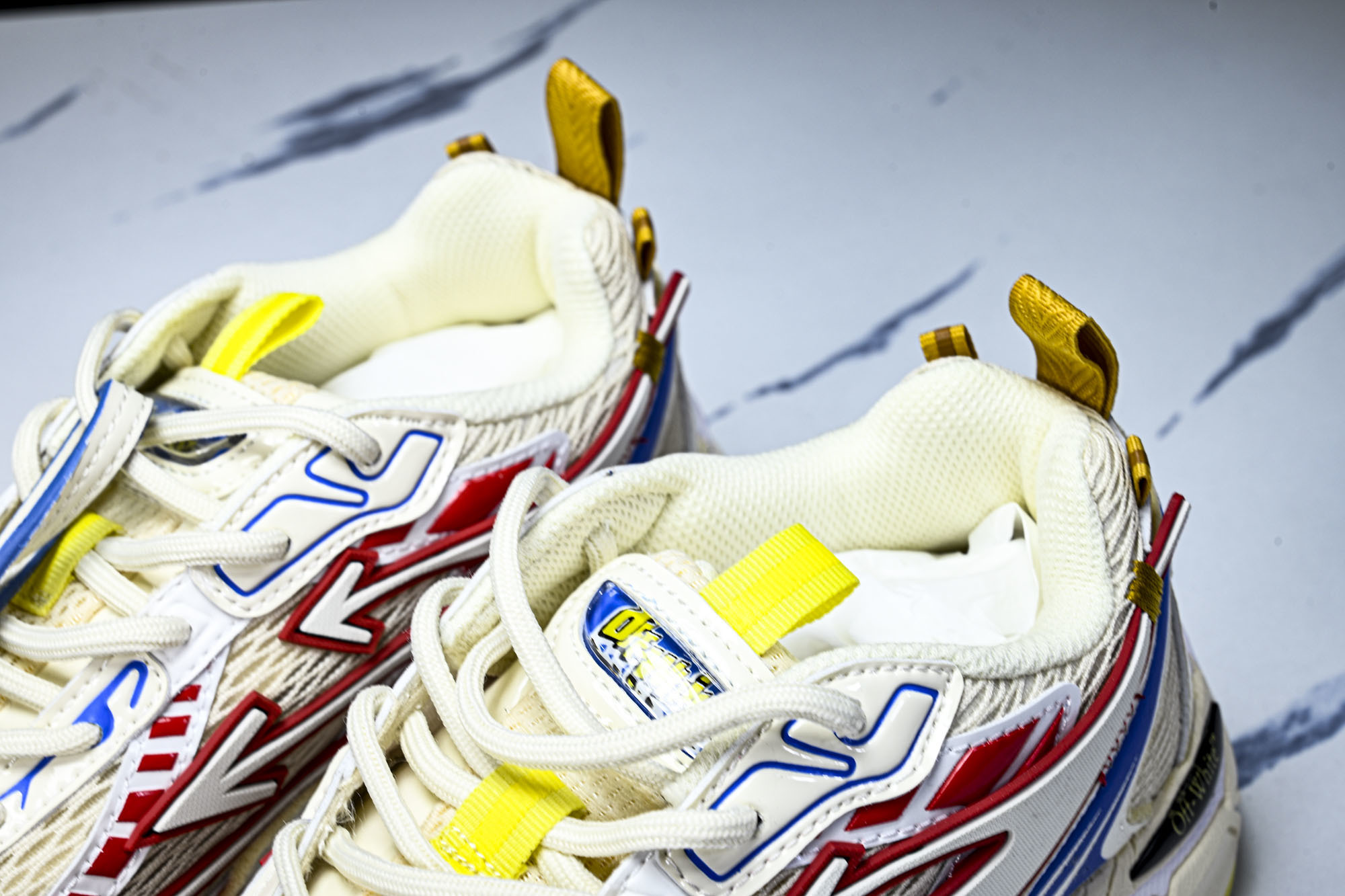 (PT.纯原)OFF WHITE 黑白三箭头登山厚底老爹鞋增高男女运动休闲鞋_CM_3#穿上off--W