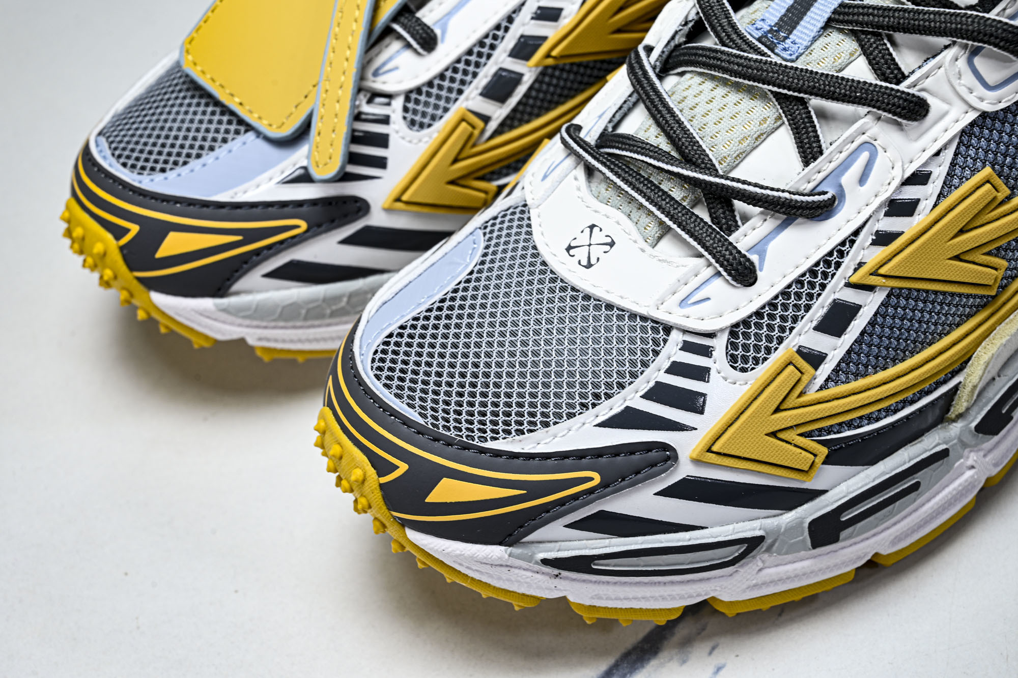 (PT.纯原)OFF WHITE 黑白三箭头登山厚底老爹鞋增高男女运动休闲鞋_CM_1#穿上off--W