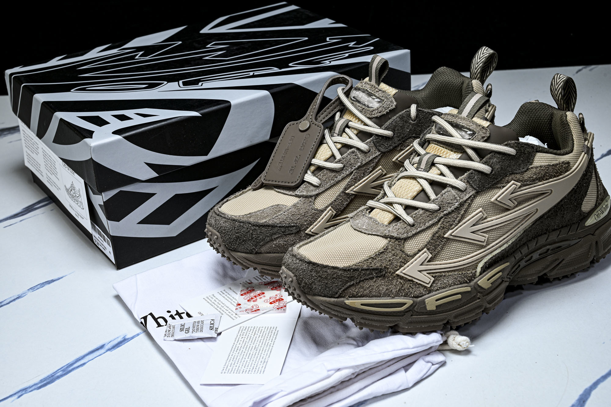 (PT.纯原)OFF WHITE 黑白三箭头登山厚底老爹鞋增高男女运动休闲鞋#穿上off--White 