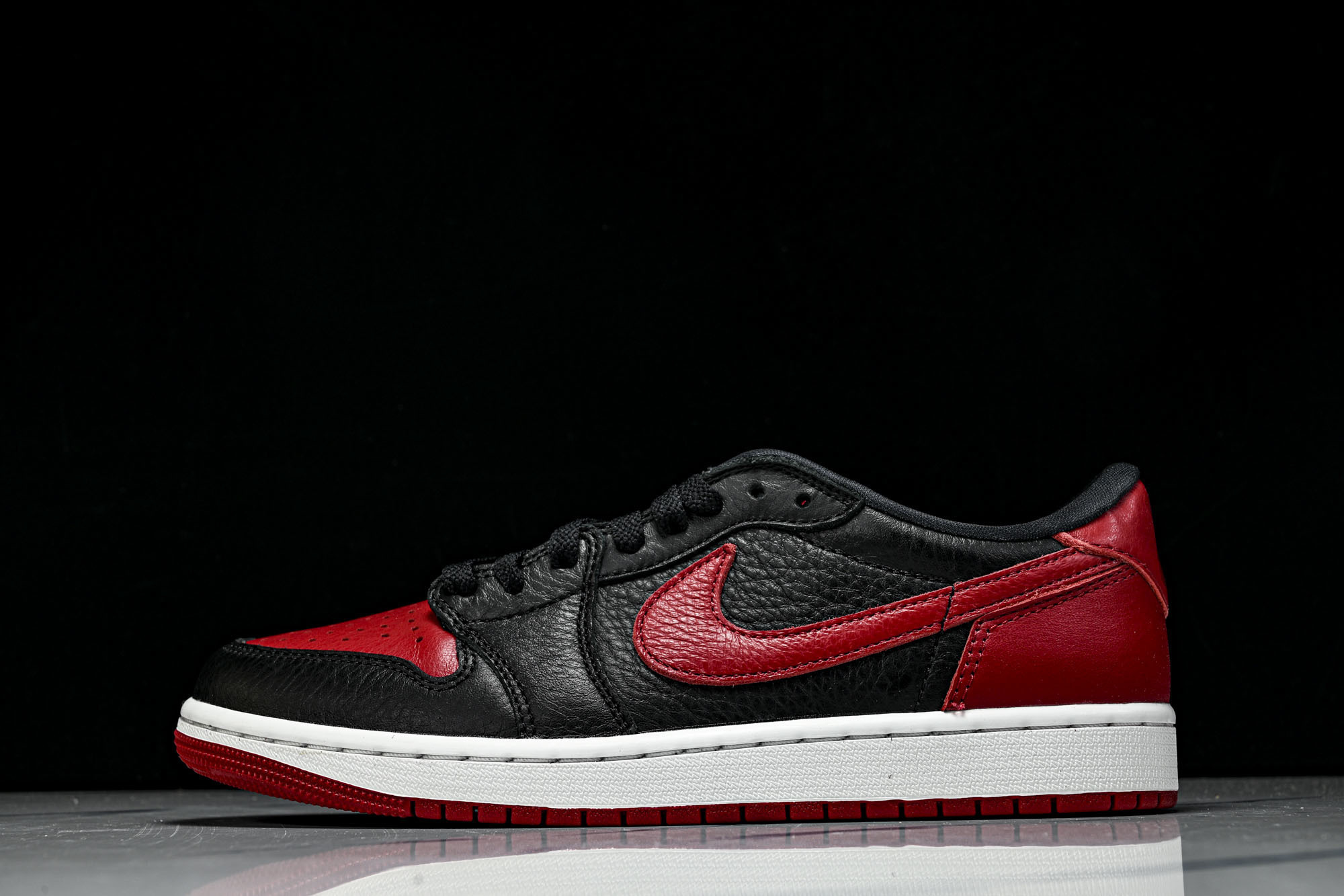 Air Jordan 1 Low Banned AJ1 乔1黑红禁穿XX 低帮文化休闲板鞋 IW6276