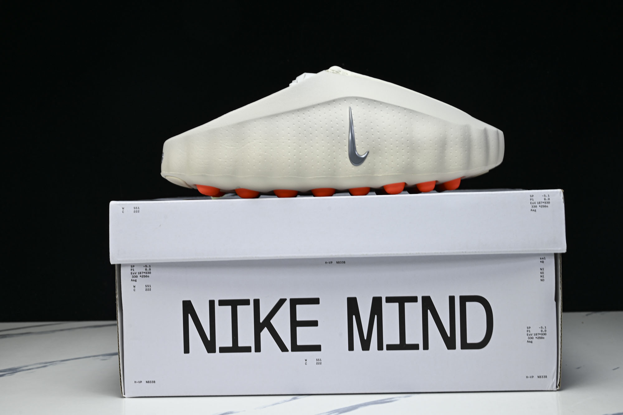 NK Mind 001 赛前训练拖鞋 包头运动拖鞋 男女同款 HQ4307-002   Size：36 