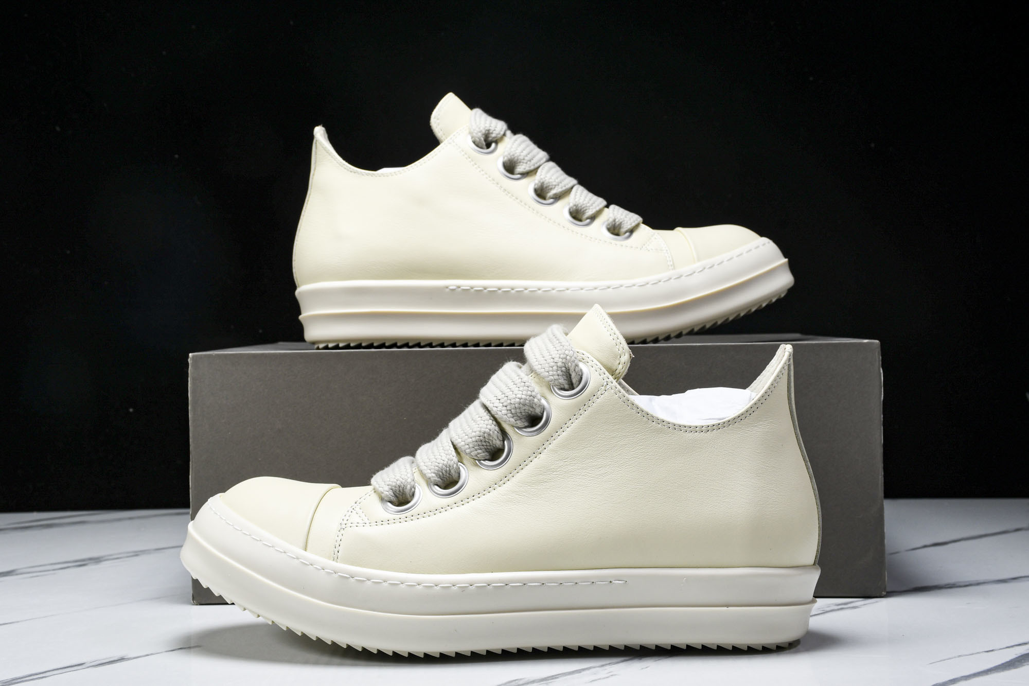 纯原莞产 RICK OWENS 瑞克 欧文斯 24春夏男士LIDO全粒面小牛皮复古运动鞋 粗鞋带白色 S