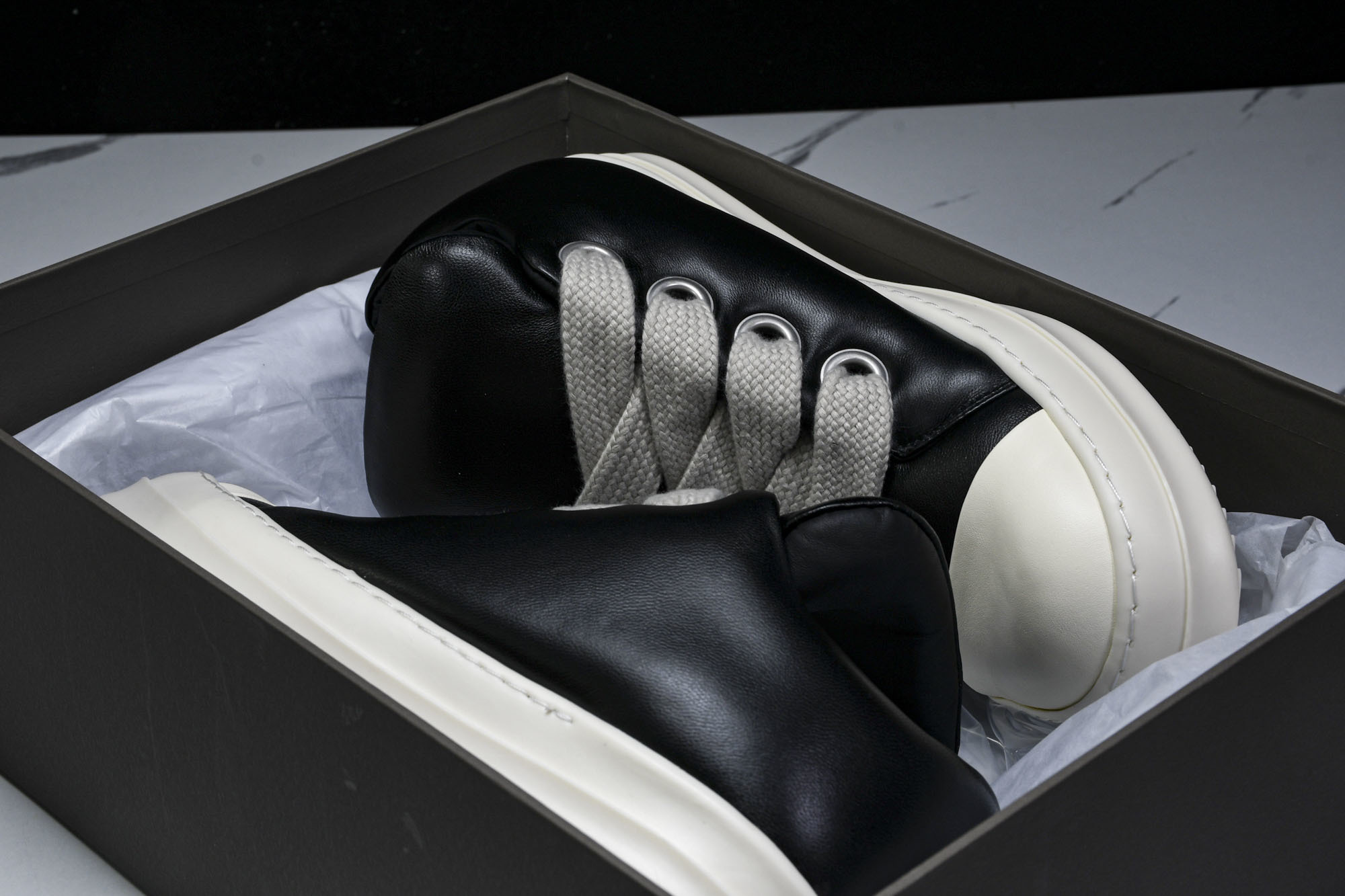 纯原莞产 RICK OWENS 瑞克 欧文斯 24春夏男士LIDO全粒面小牛皮复古运动鞋 胖丁侵权 SI