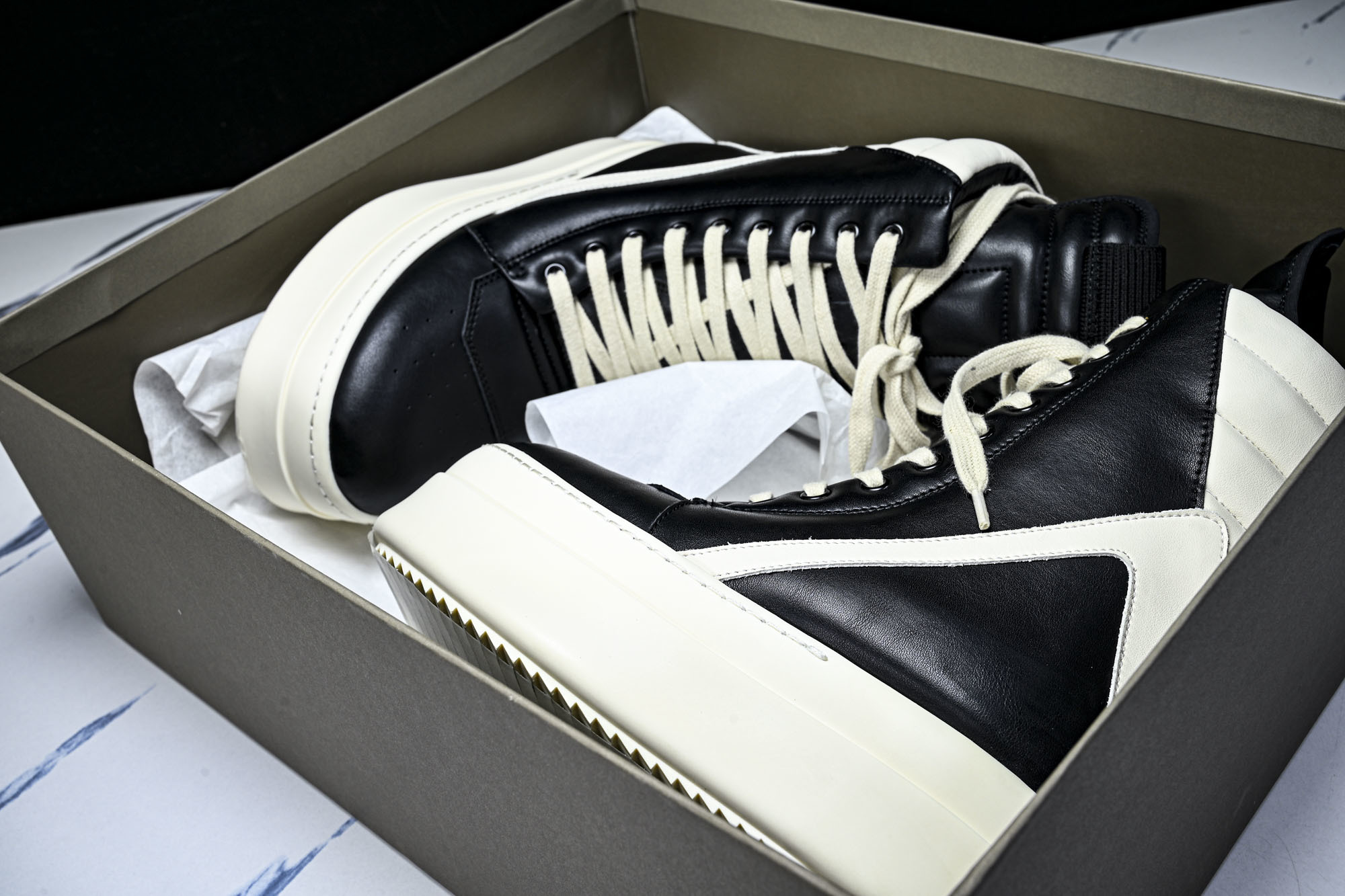 纯原莞产 RICK OWENS RO Geobasket 黑白厚底#YZ021-136 37 38 39
