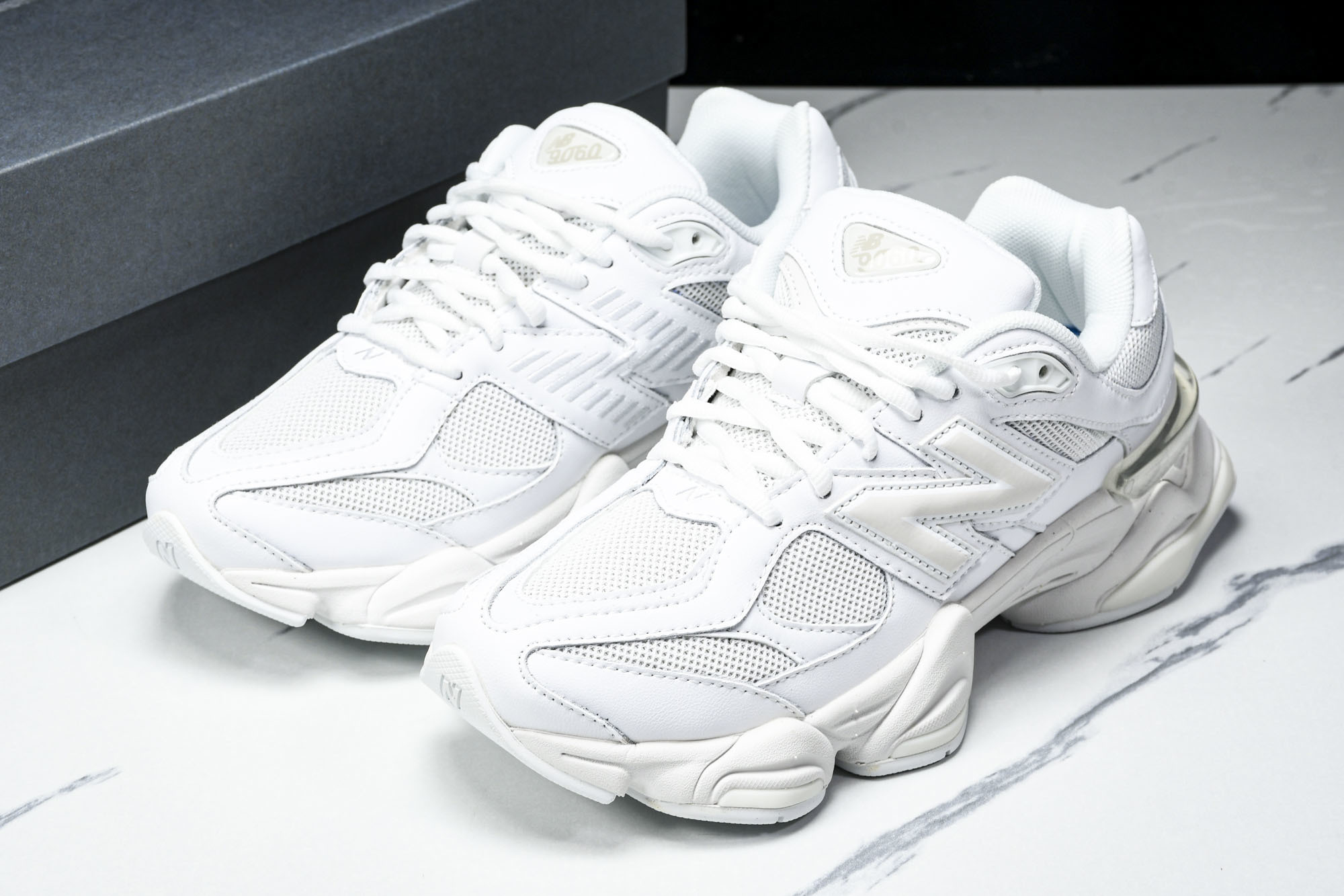 纯原 Joe Freshgoods x New Balance NB9060 复古休闲运动慢跑鞋 全白色