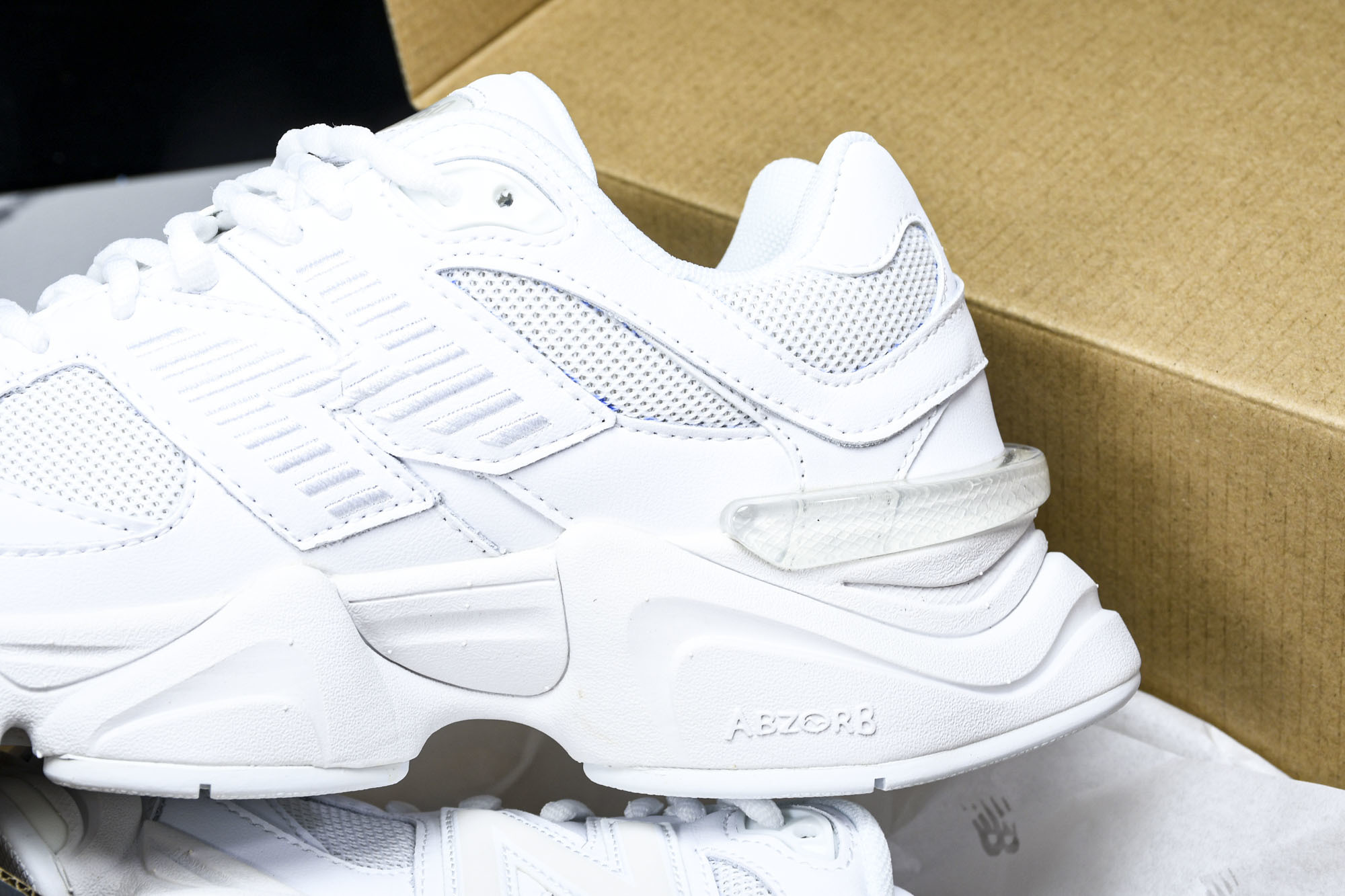 纯原 Joe Freshgoods x New Balance NB9060 复古休闲运动慢跑鞋 全白色