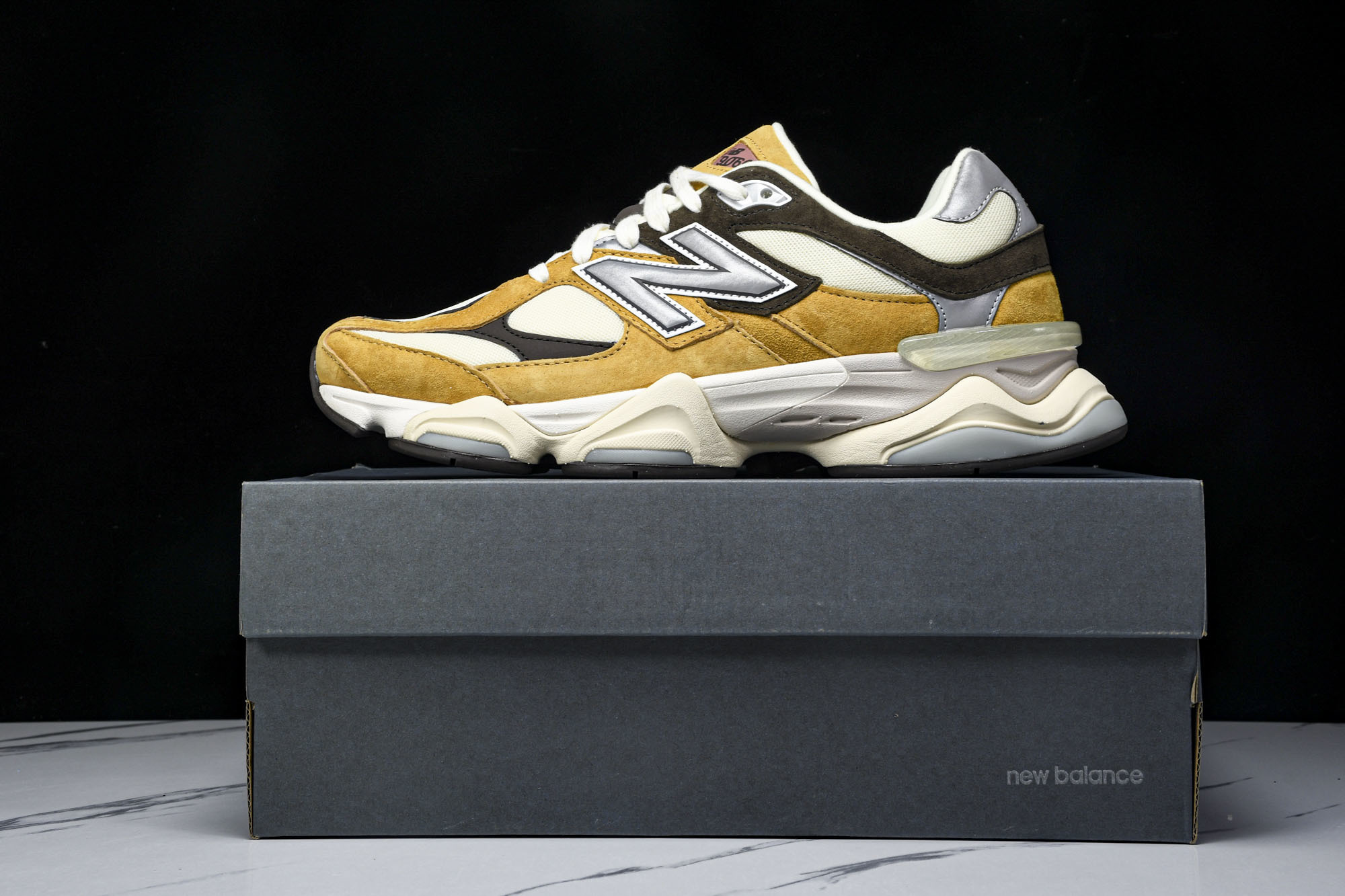 纯原 Joe Freshgoods x New Balance NB9060 复古休闲运动慢跑鞋 姜黄色