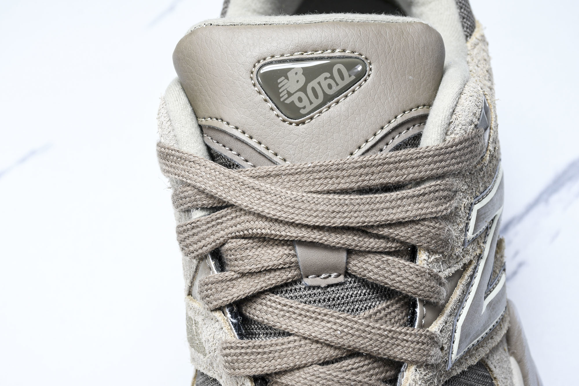 纯原 Joe Freshgoods x New Balance NB9060 复古休闲运动慢跑鞋 旧灰棕