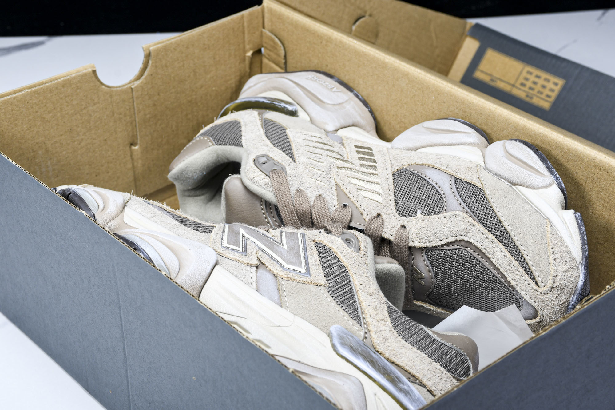 纯原 Joe Freshgoods x New Balance NB9060 复古休闲运动慢跑鞋 旧灰棕
