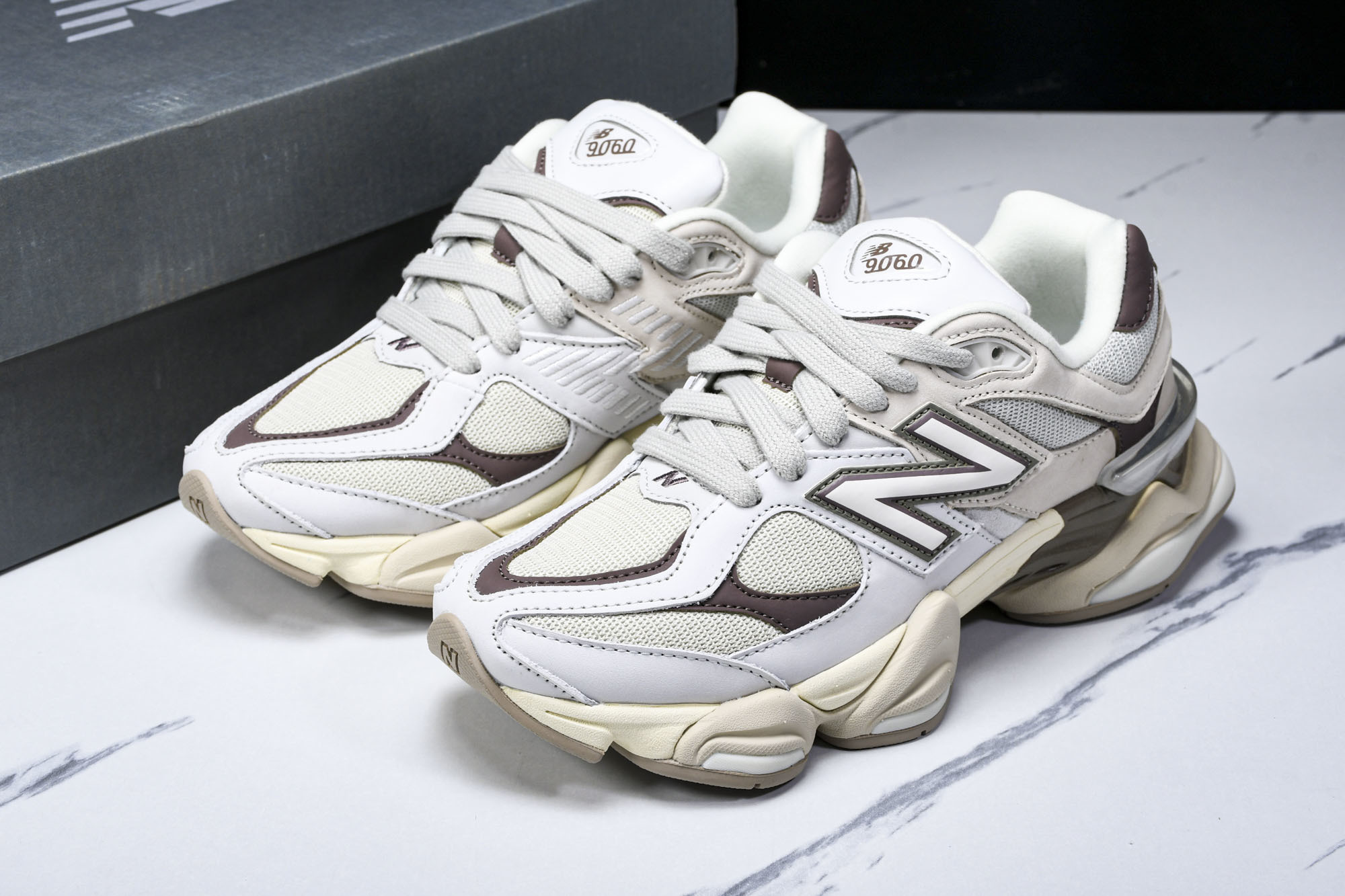 纯原 Joe Freshgoods x New Balance NB9060 复古休闲运动慢跑鞋 棕色 