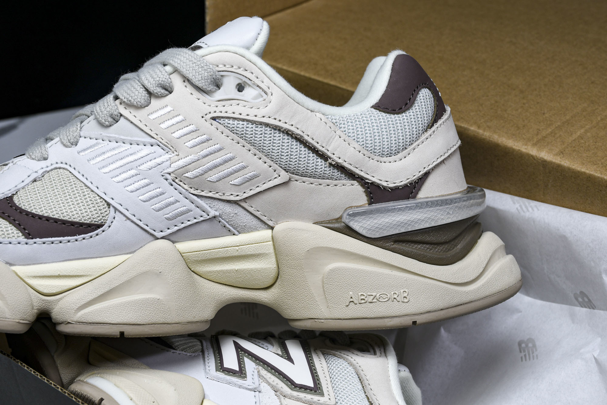 纯原 Joe Freshgoods x New Balance NB9060 复古休闲运动慢跑鞋 棕色 