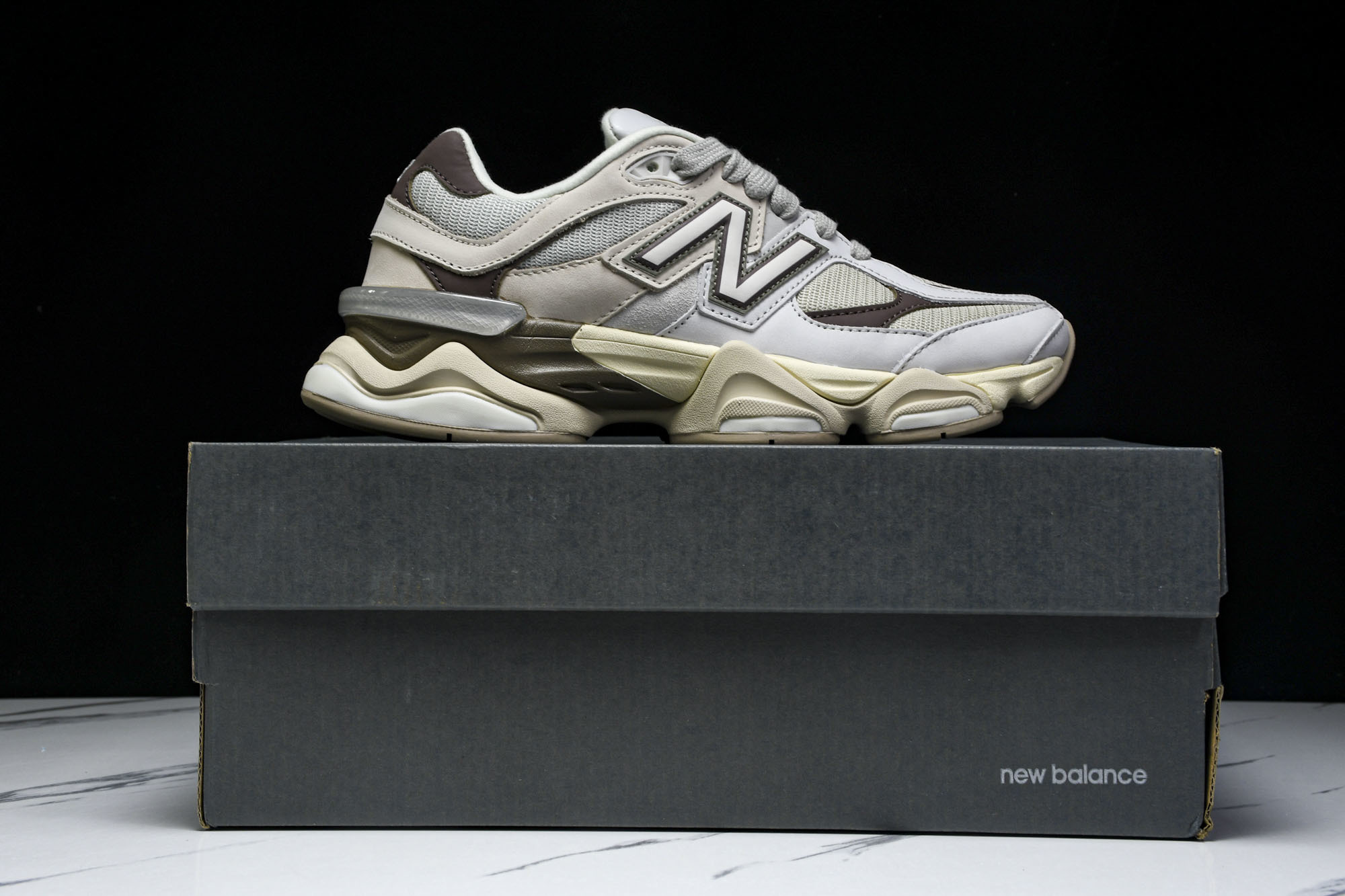 纯原 Joe Freshgoods x New Balance NB9060 复古休闲运动慢跑鞋 棕色 