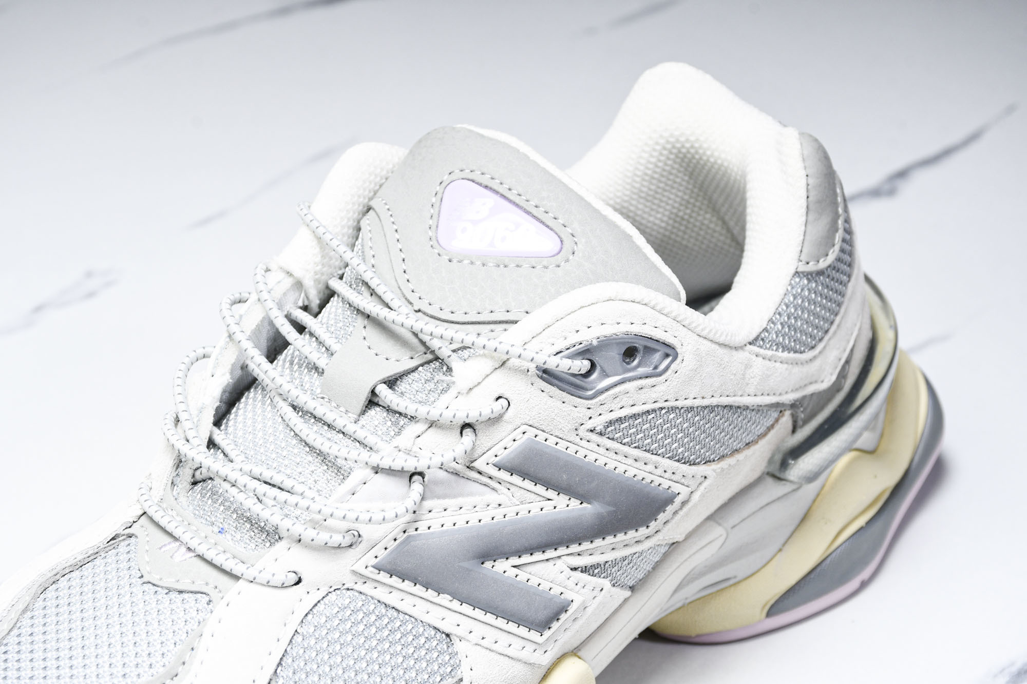 纯原 Joe Freshgoods x New Balance NB9060 复古休闲运动慢跑鞋 浅灰紫