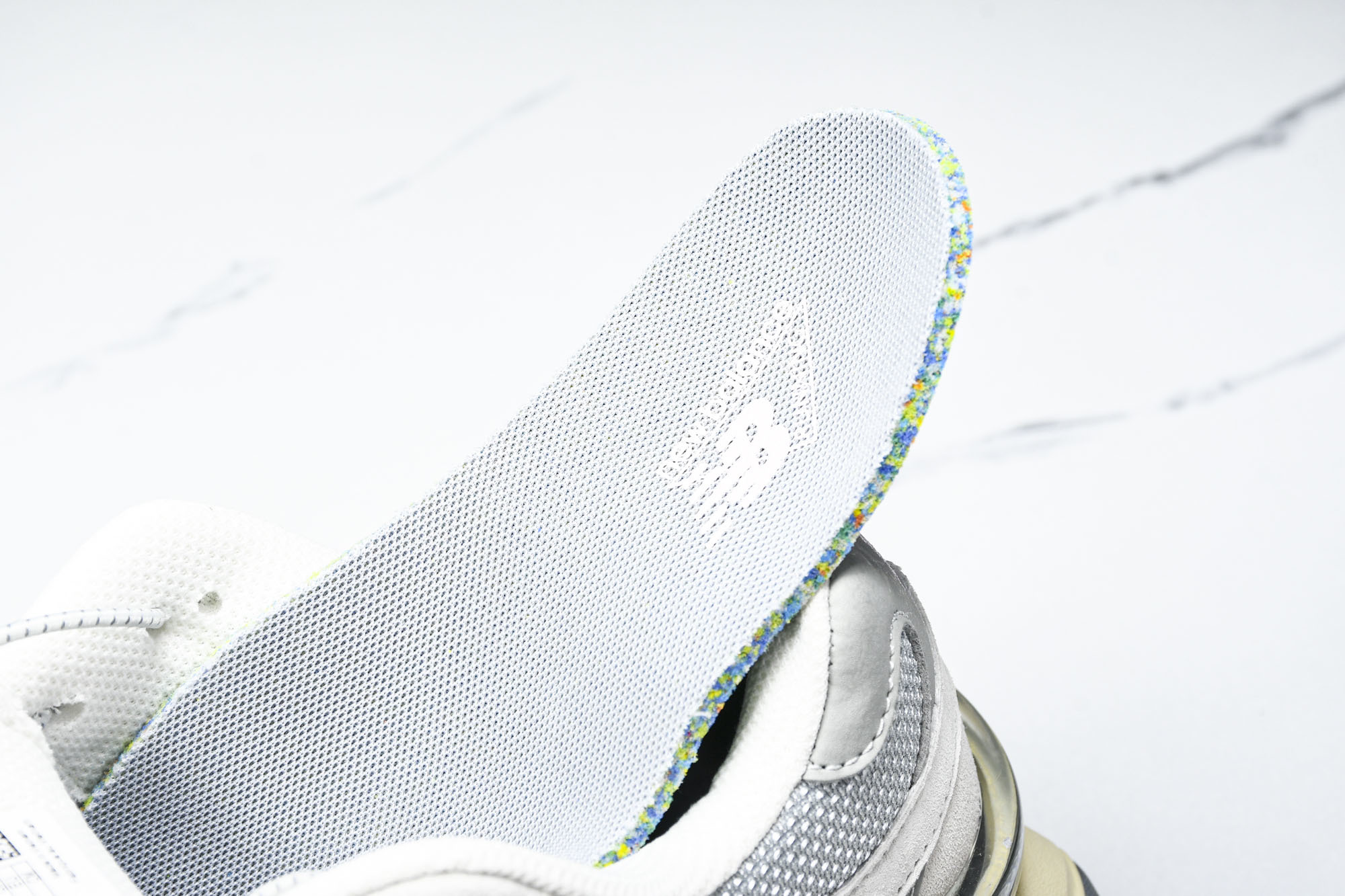 纯原 Joe Freshgoods x New Balance NB9060 复古休闲运动慢跑鞋 浅灰紫