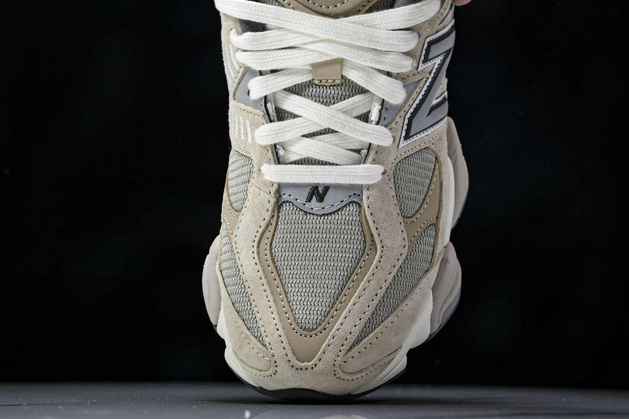 纯原 Joe Freshgoods x New Balance NB9060 复古休闲运动慢跑鞋 浅灰色