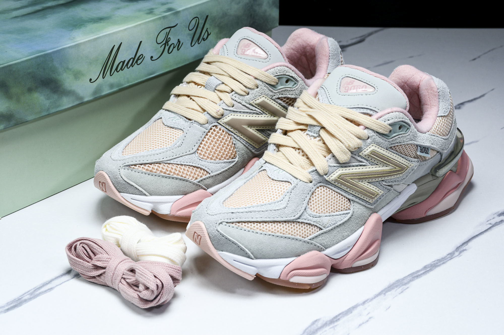 纯原 Joe Freshgoods x New Balance NB9060 复古休闲运动慢跑鞋 灰粉色