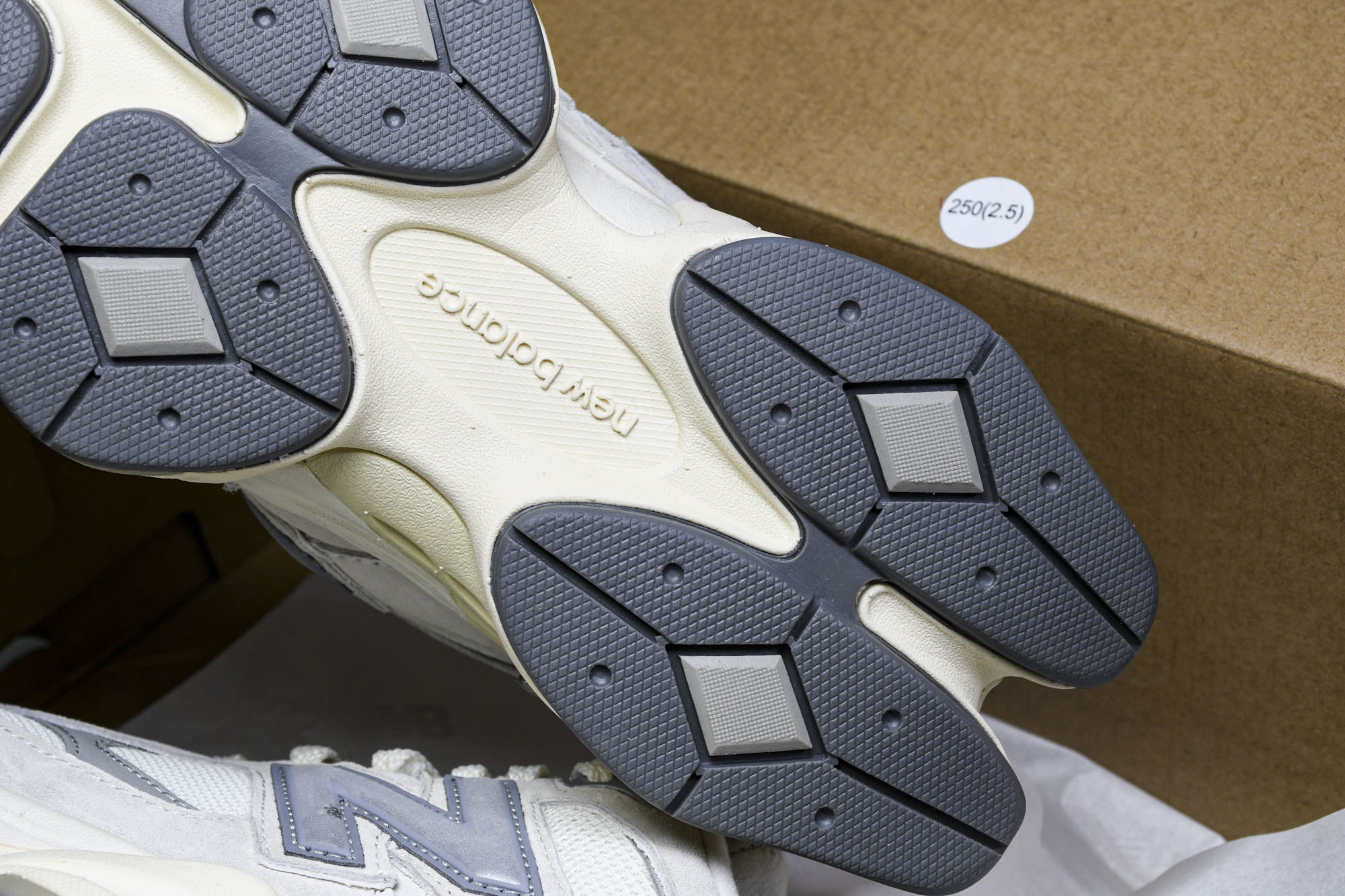 纯原 Joe Freshgoods x New Balance NB9060 复古休闲运动慢跑鞋 灰糇家