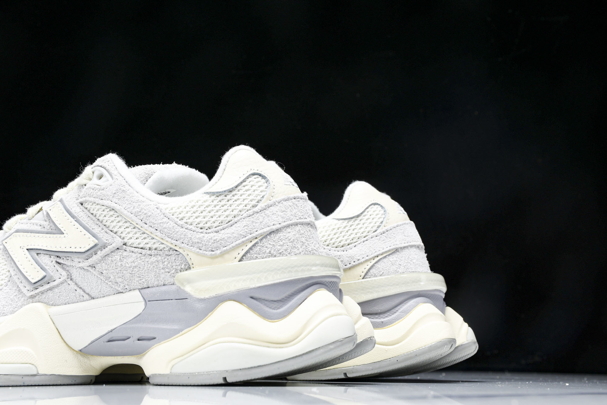 纯原 Joe Freshgoods x New Balance NB9060 复古休闲运动慢跑鞋 白灰白