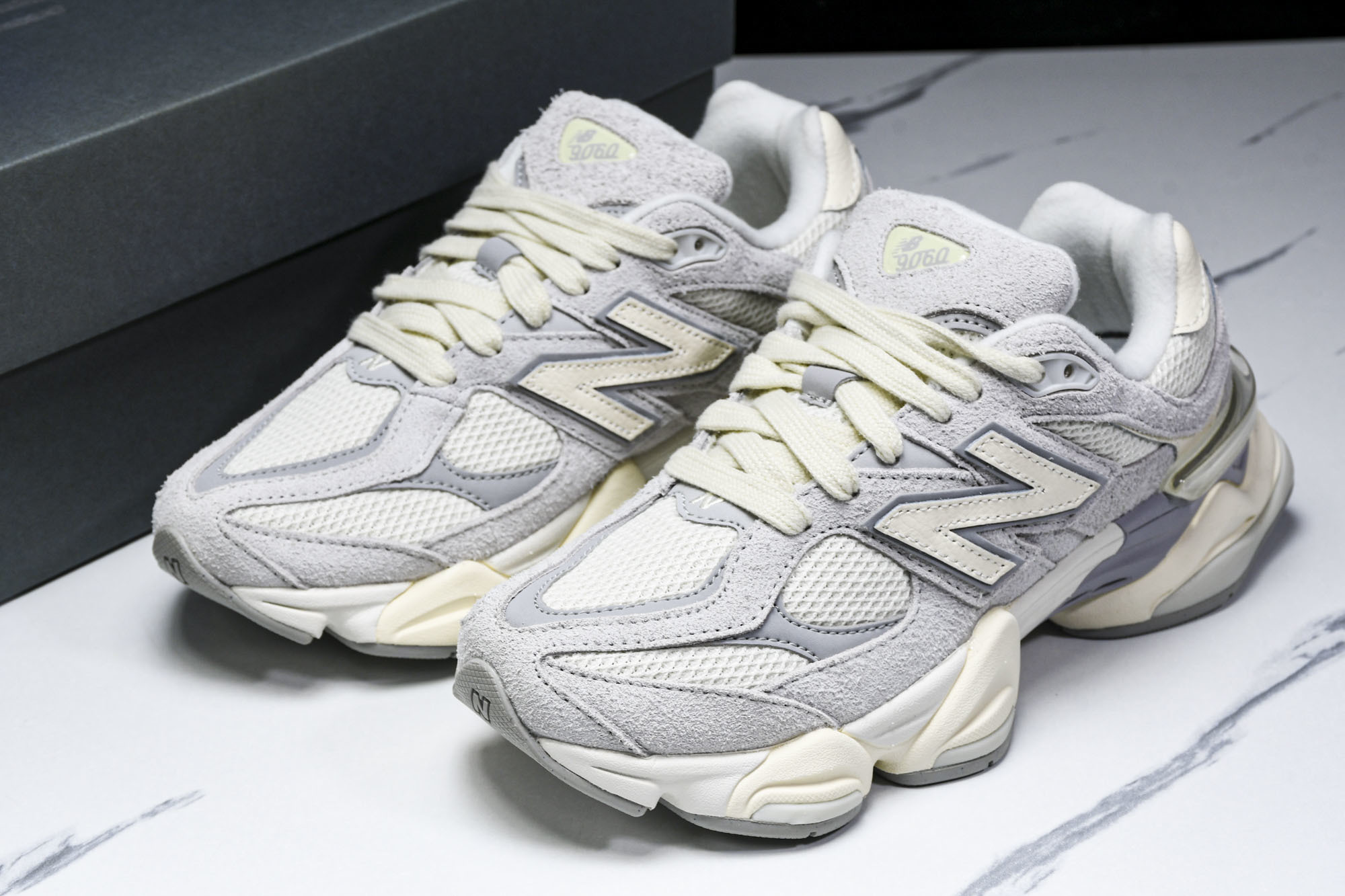 纯原 Joe Freshgoods x New Balance NB9060 复古休闲运动慢跑鞋 白灰白