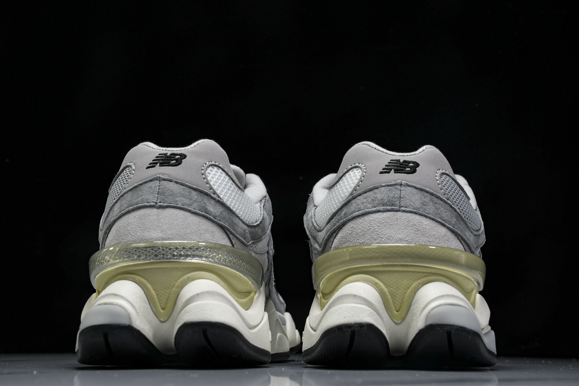 纯原 Joe Freshgoods x New Balance NB9060 复古休闲运动慢跑鞋 白灰色