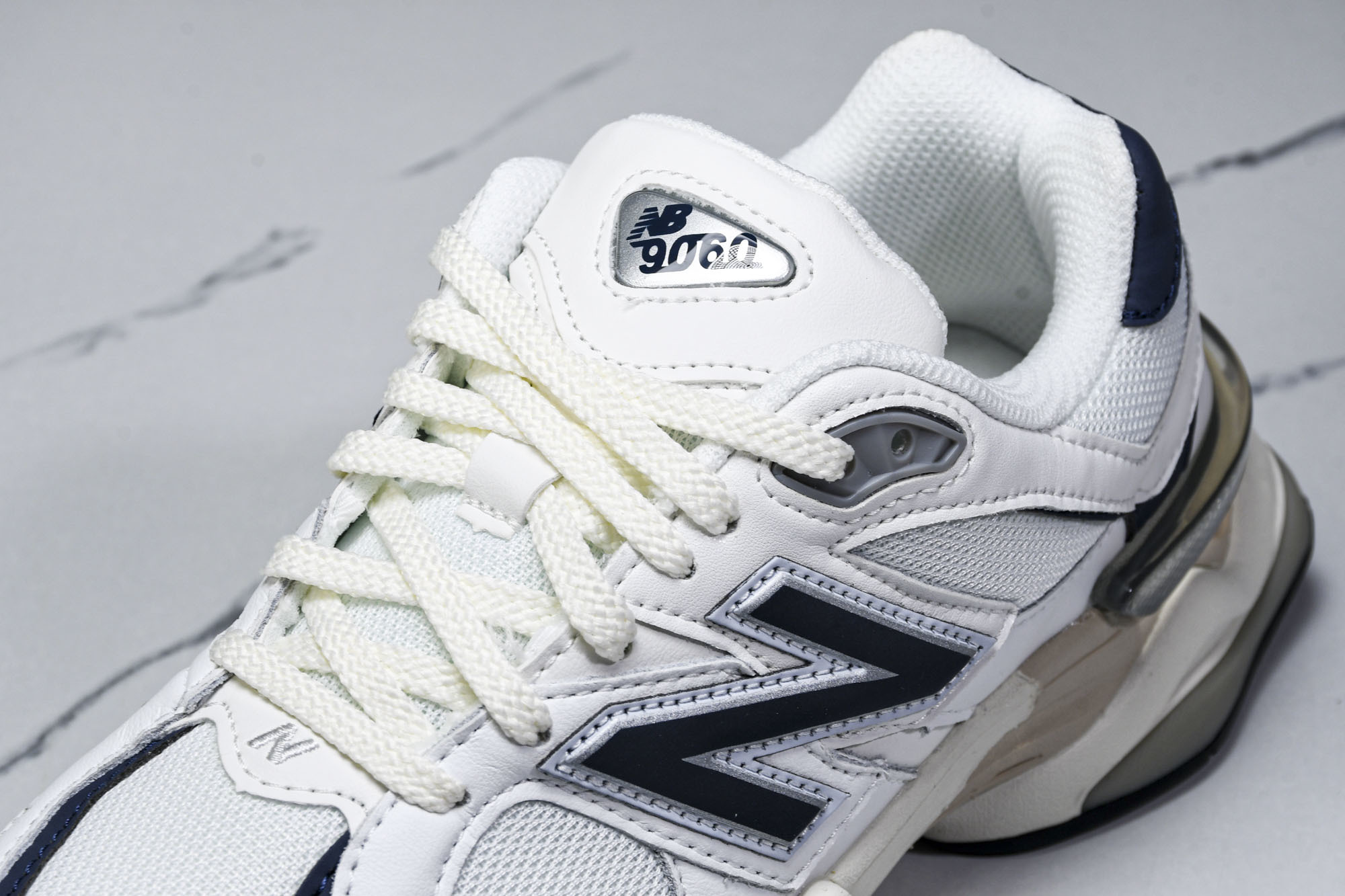 纯原 Joe Freshgoods x New Balance NB9060 复古休闲运动慢跑鞋 白蓝色