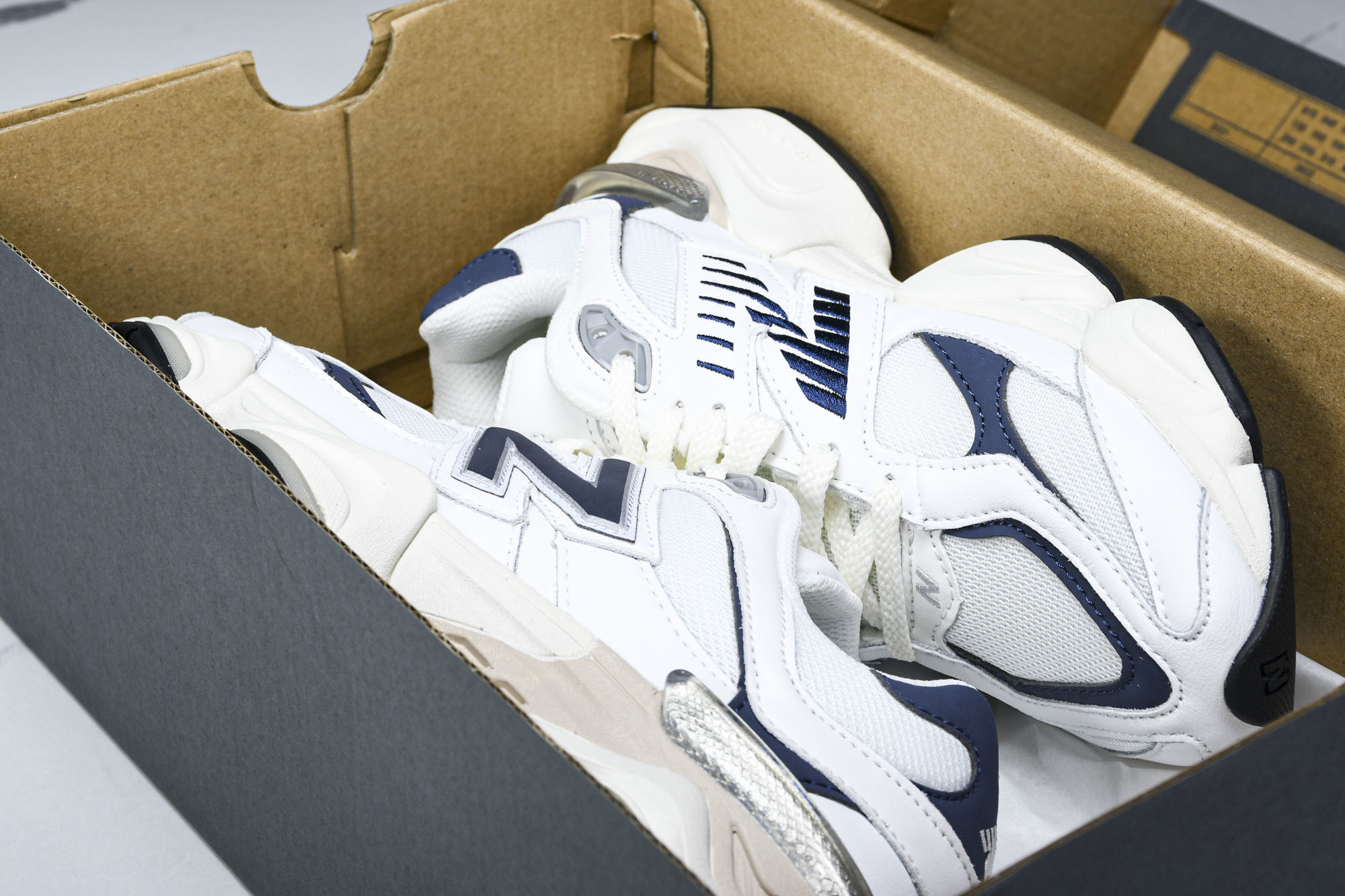 纯原 Joe Freshgoods x New Balance NB9060 复古休闲运动慢跑鞋 白蓝色